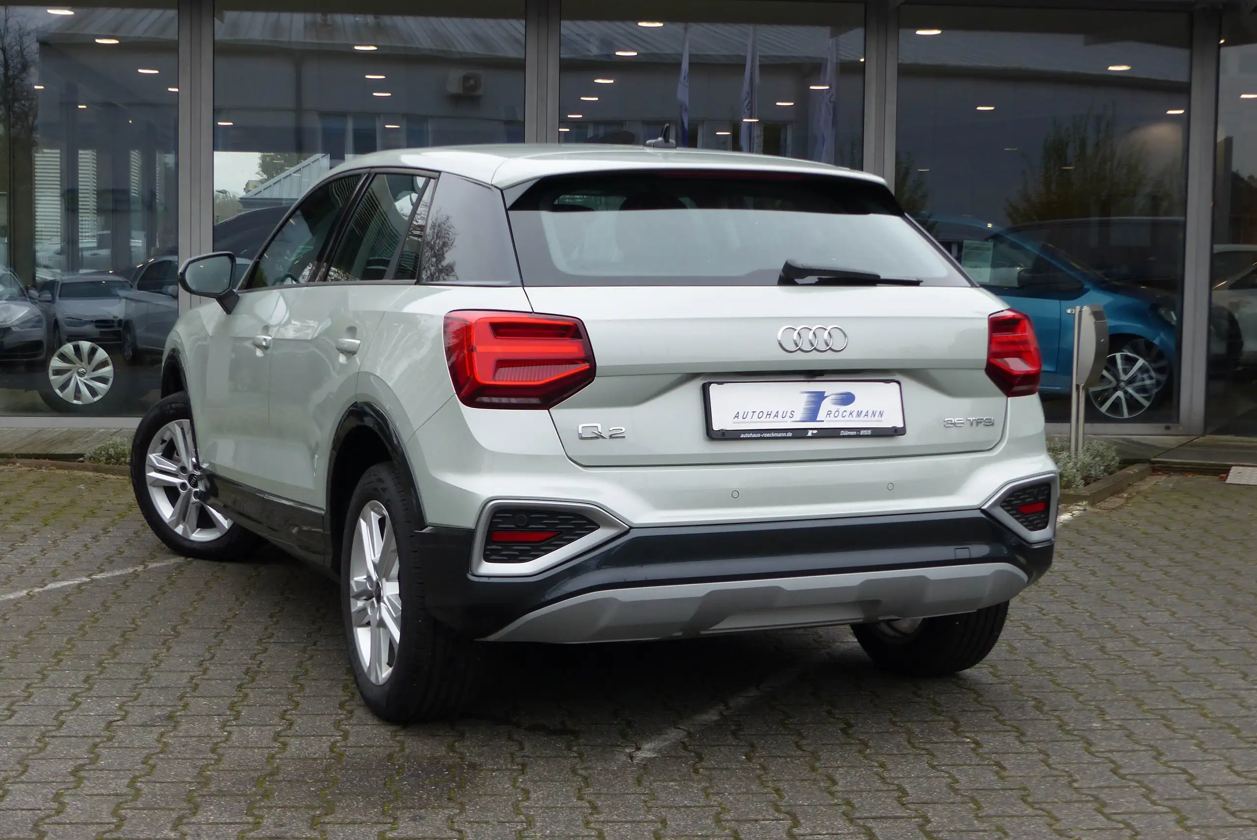 Audi - Q2