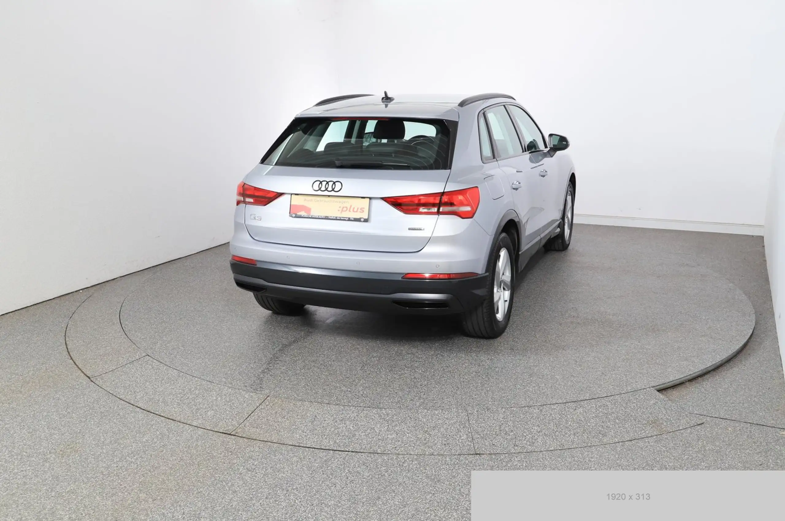 Audi - Q3