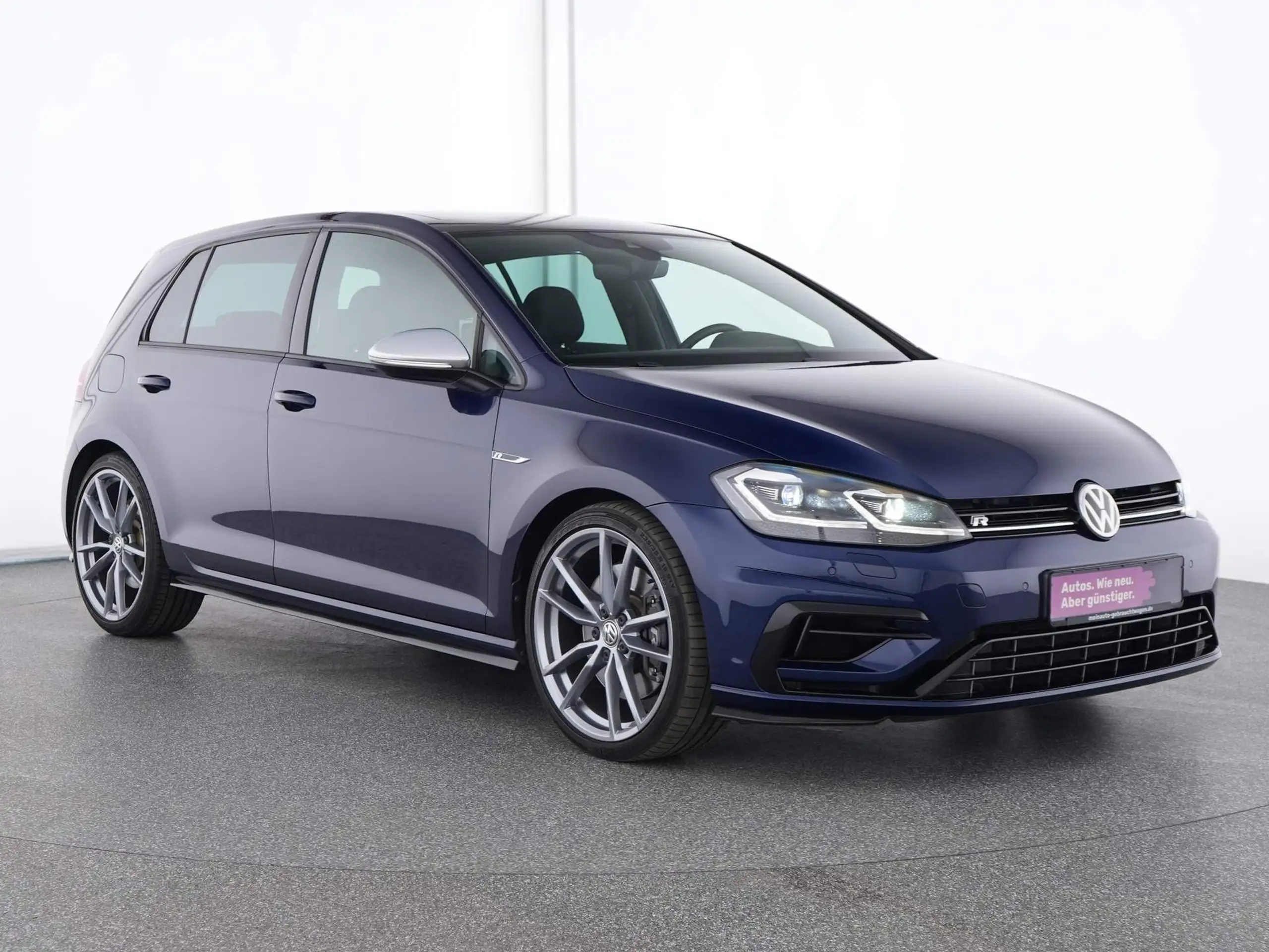 Volkswagen - Golf