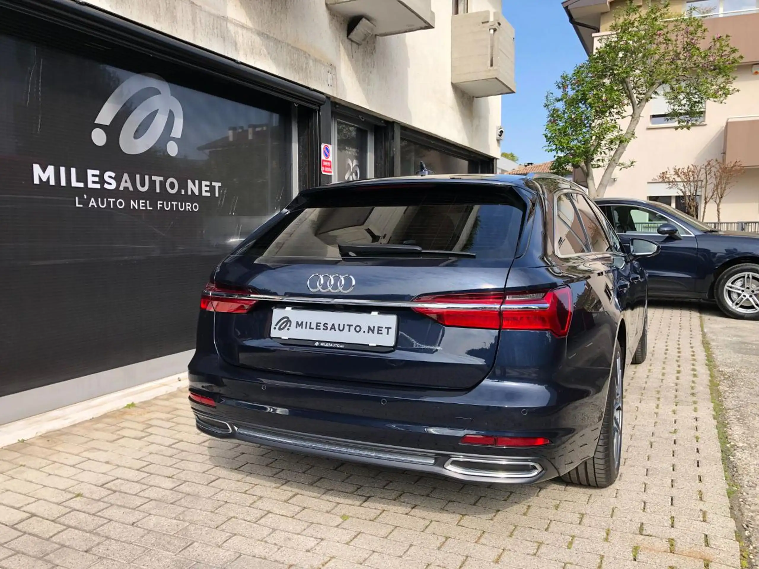 Audi - A6