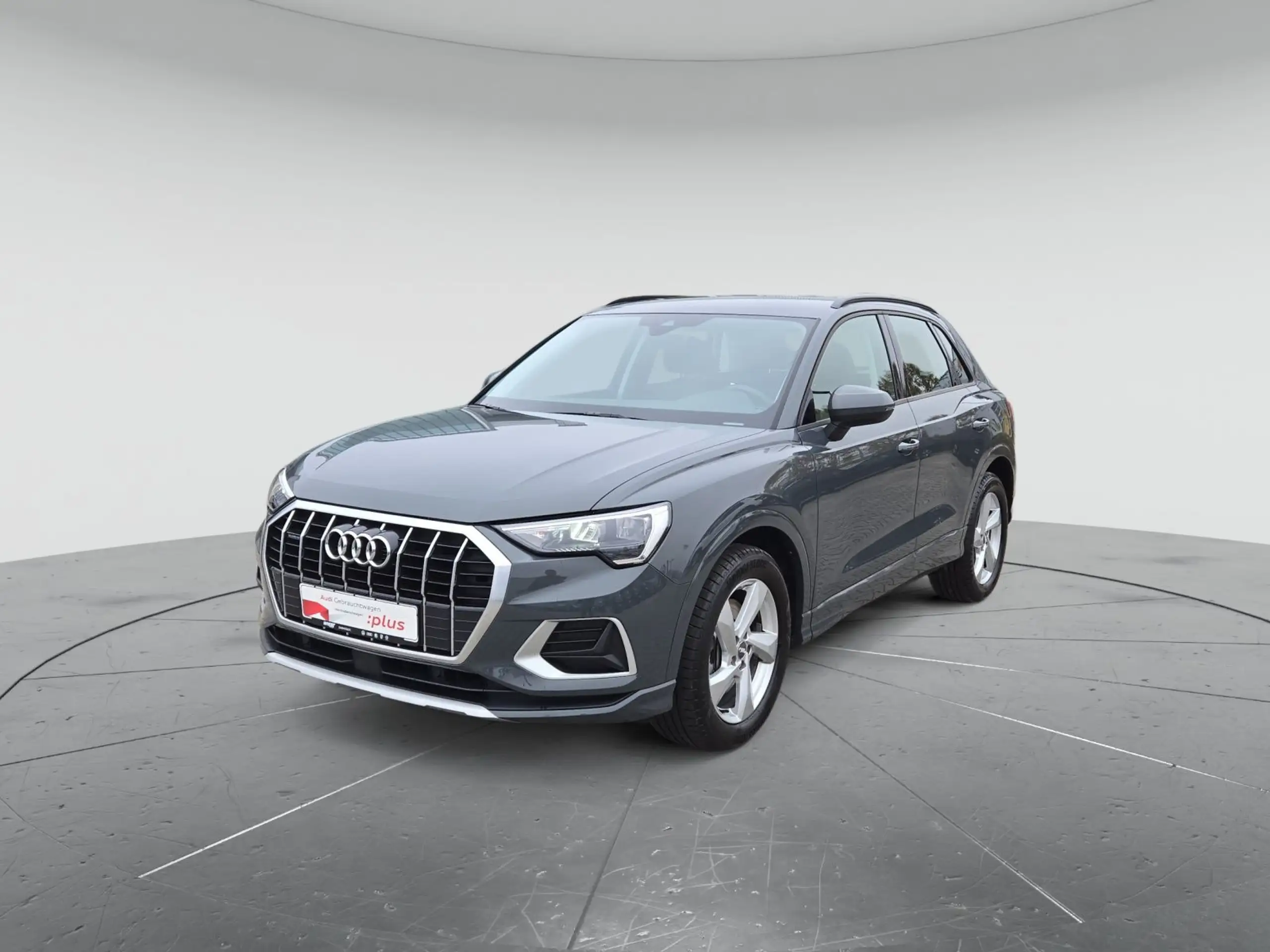 Audi - Q3