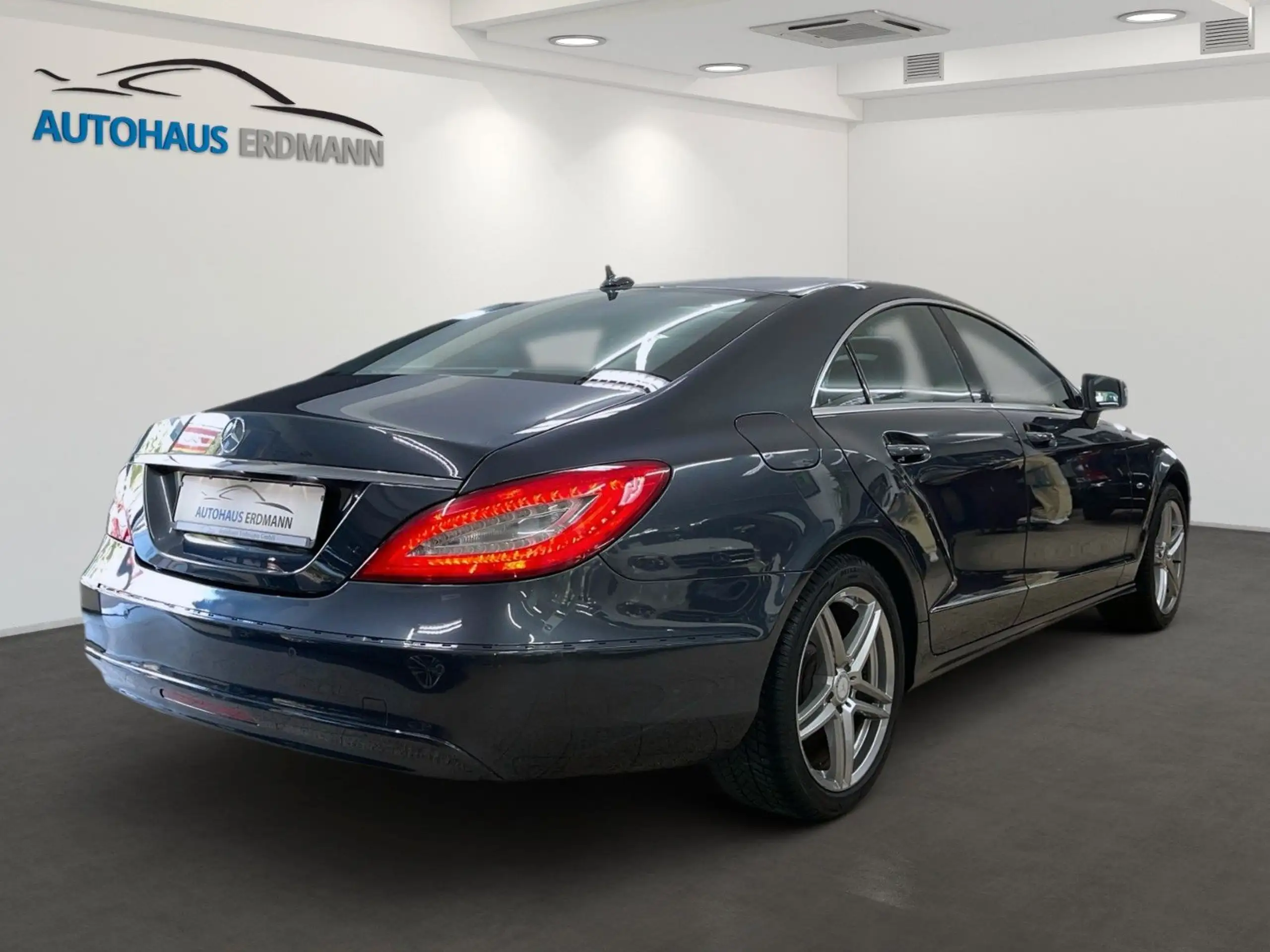 Mercedes-Benz - CLS 350