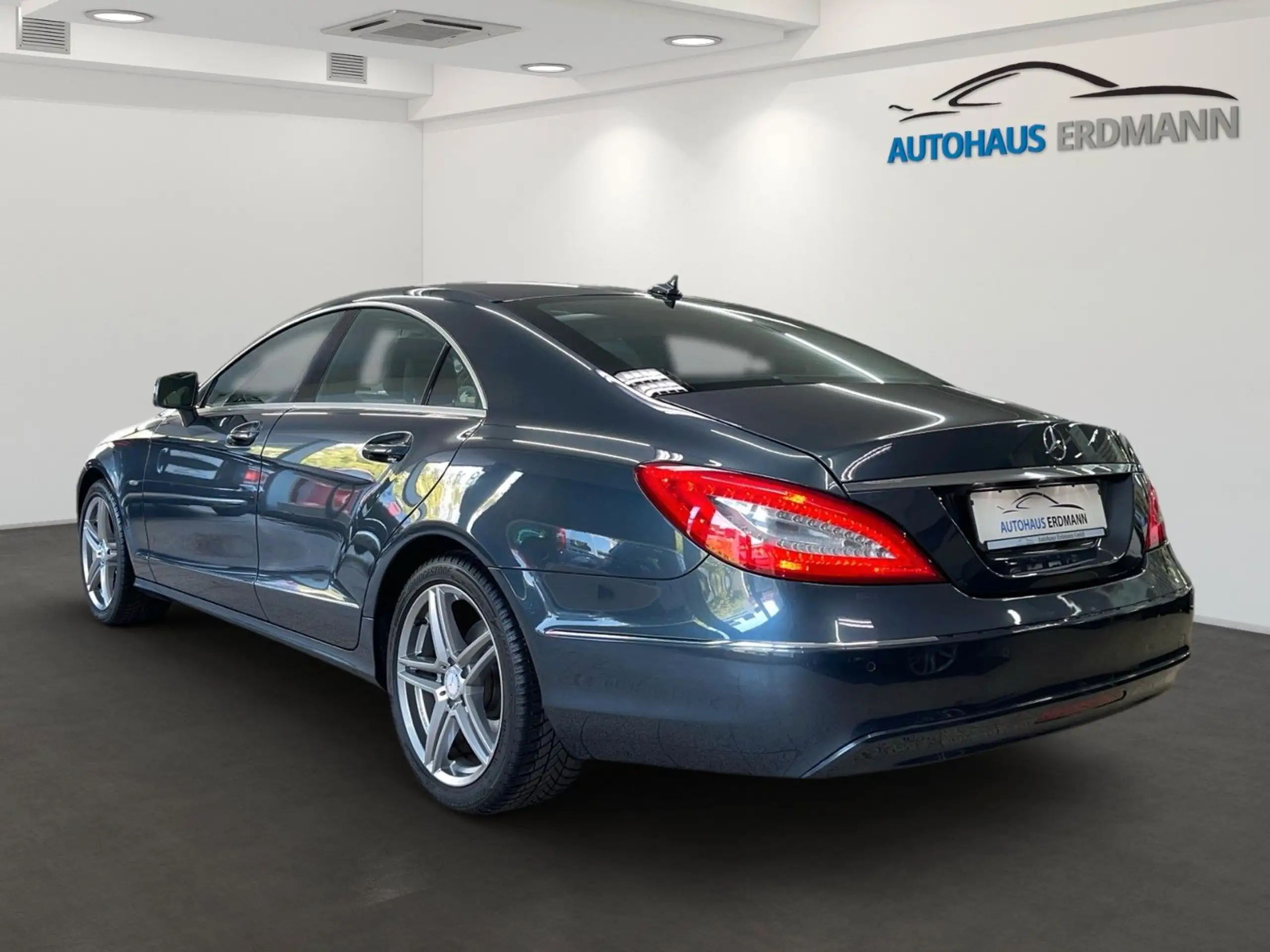 Mercedes-Benz - CLS 350