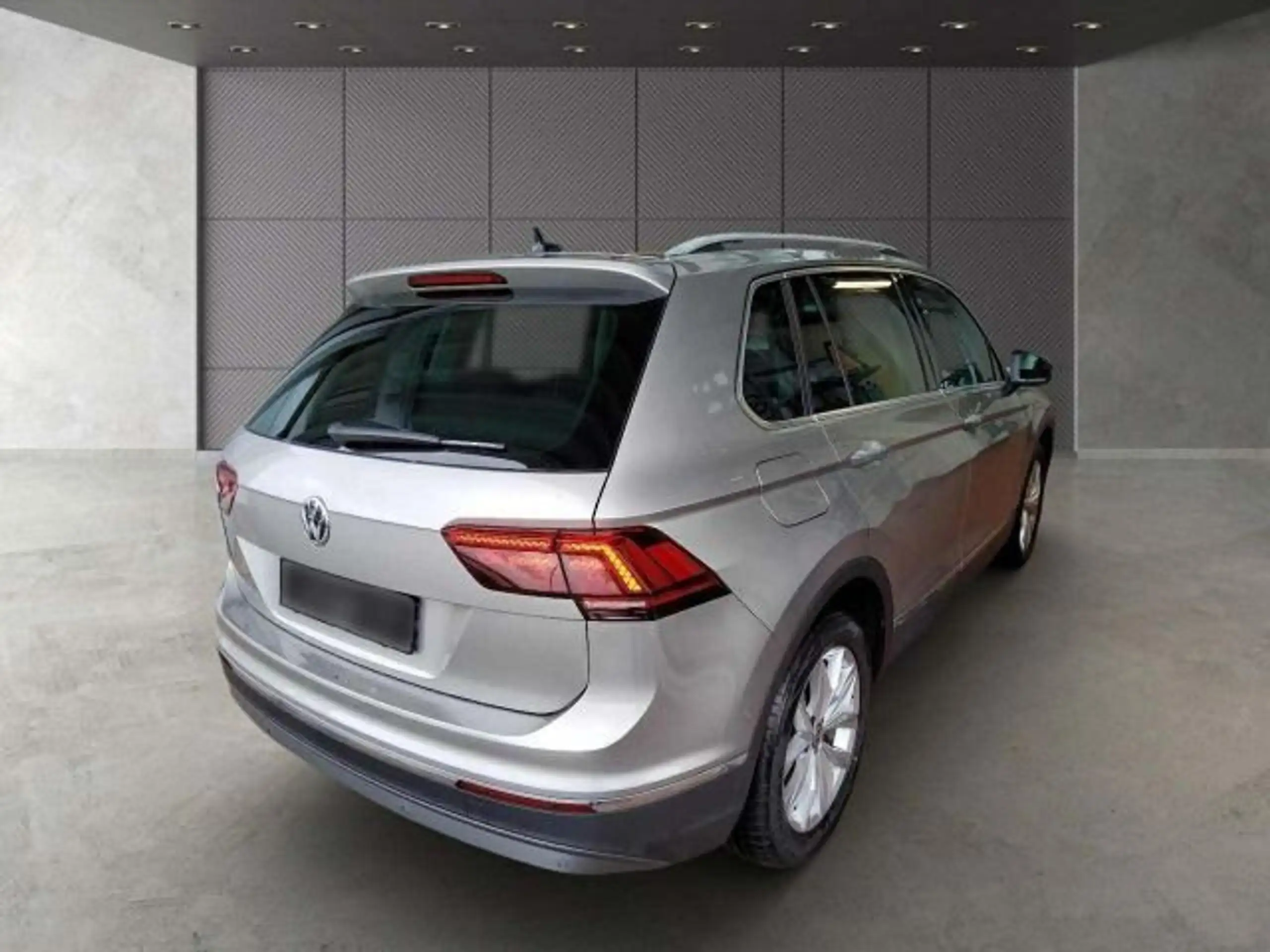 Volkswagen - Tiguan