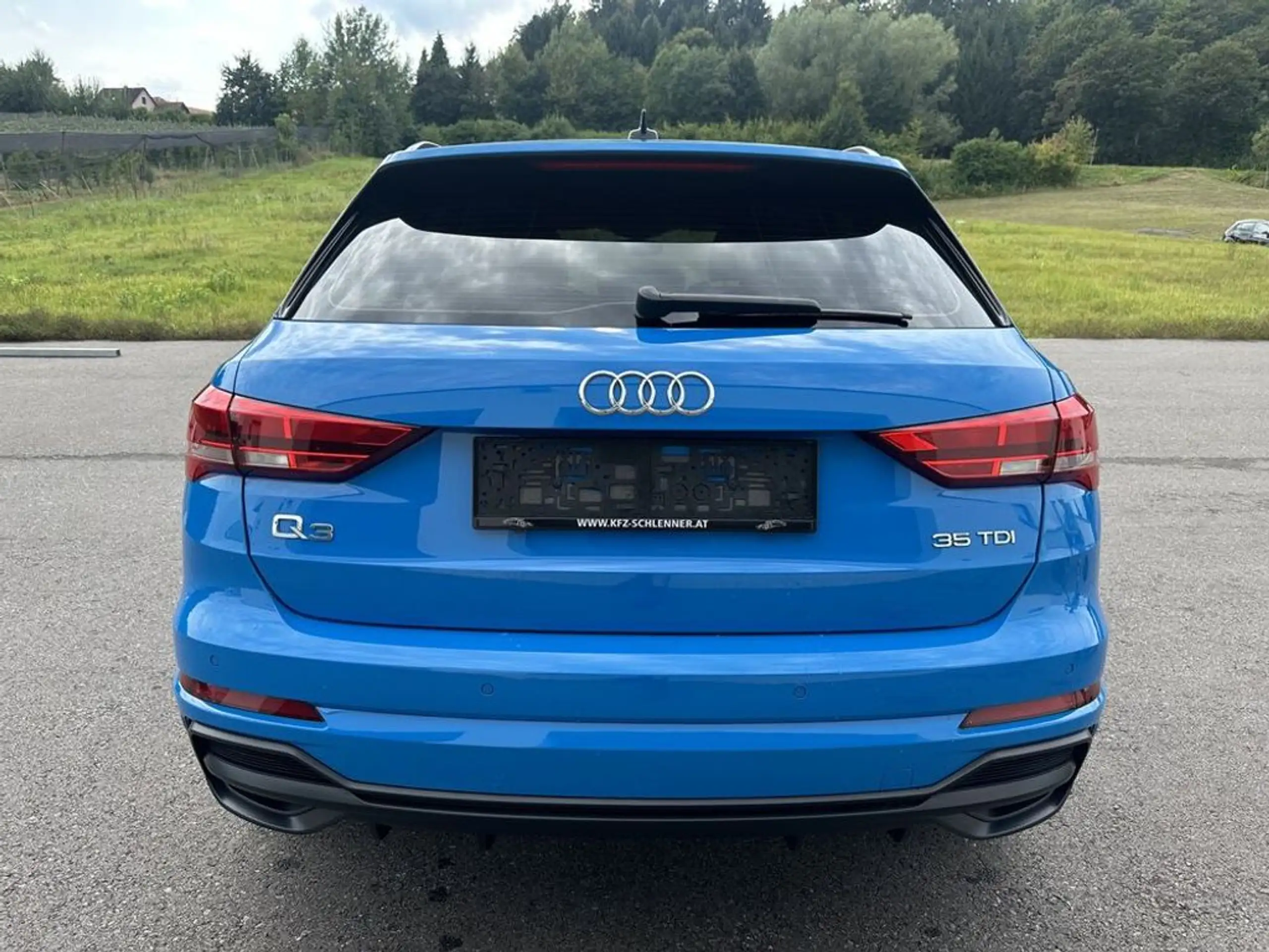 Audi - Q3