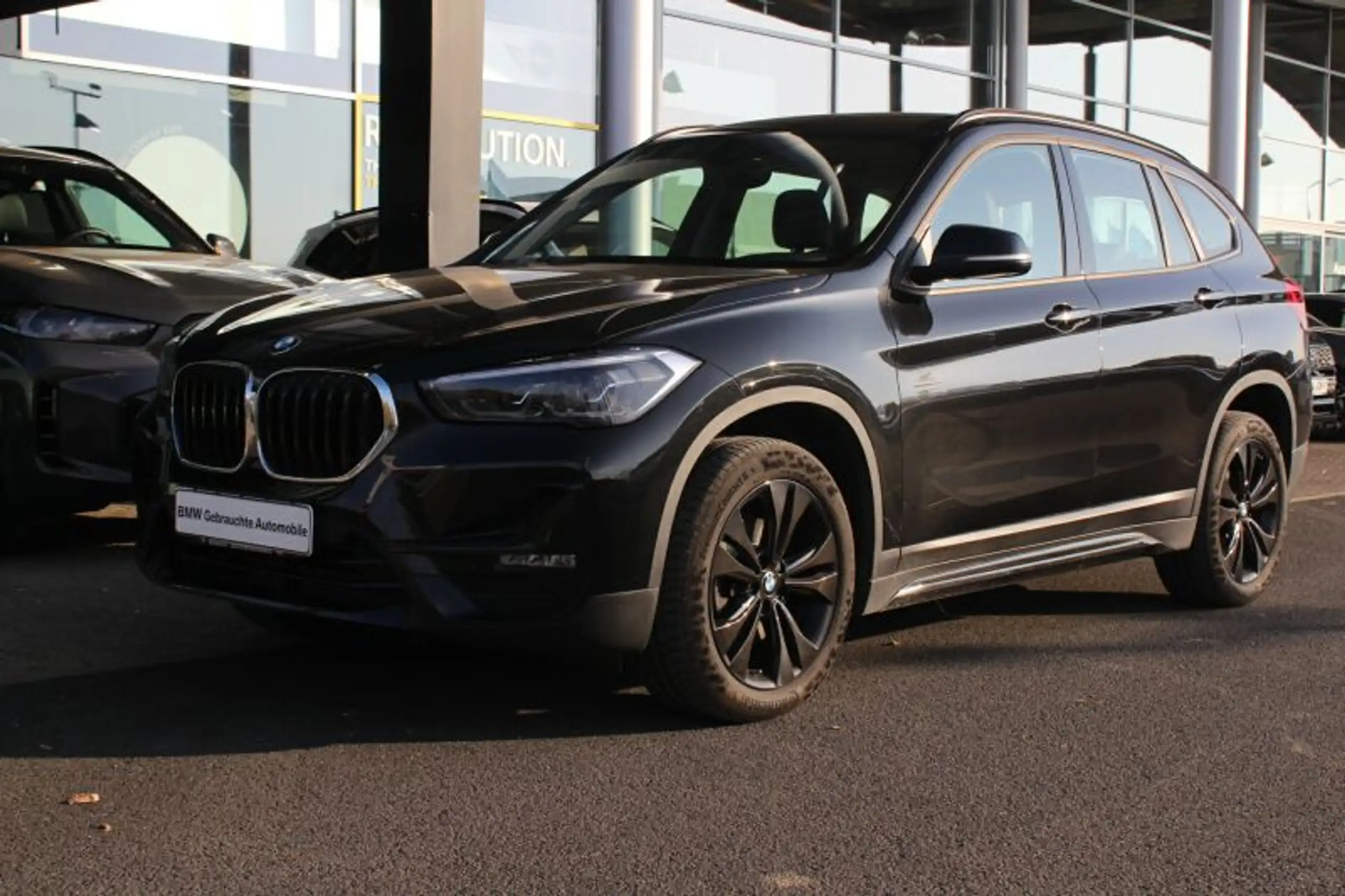 BMW - X1