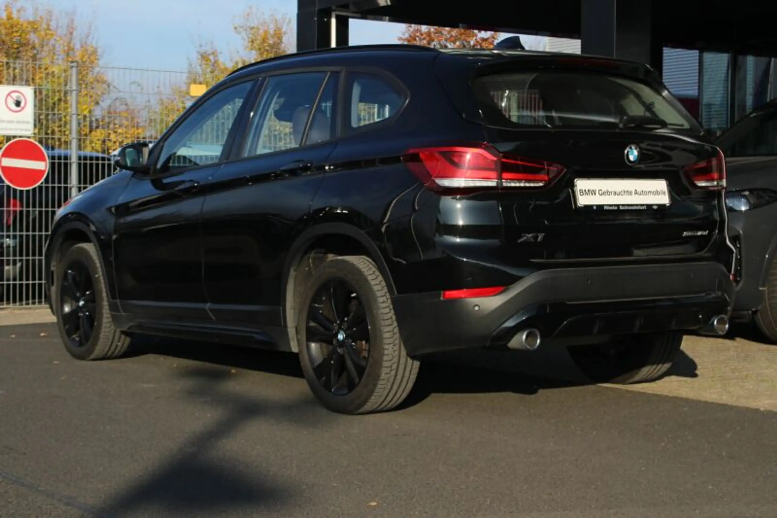 BMW - X1