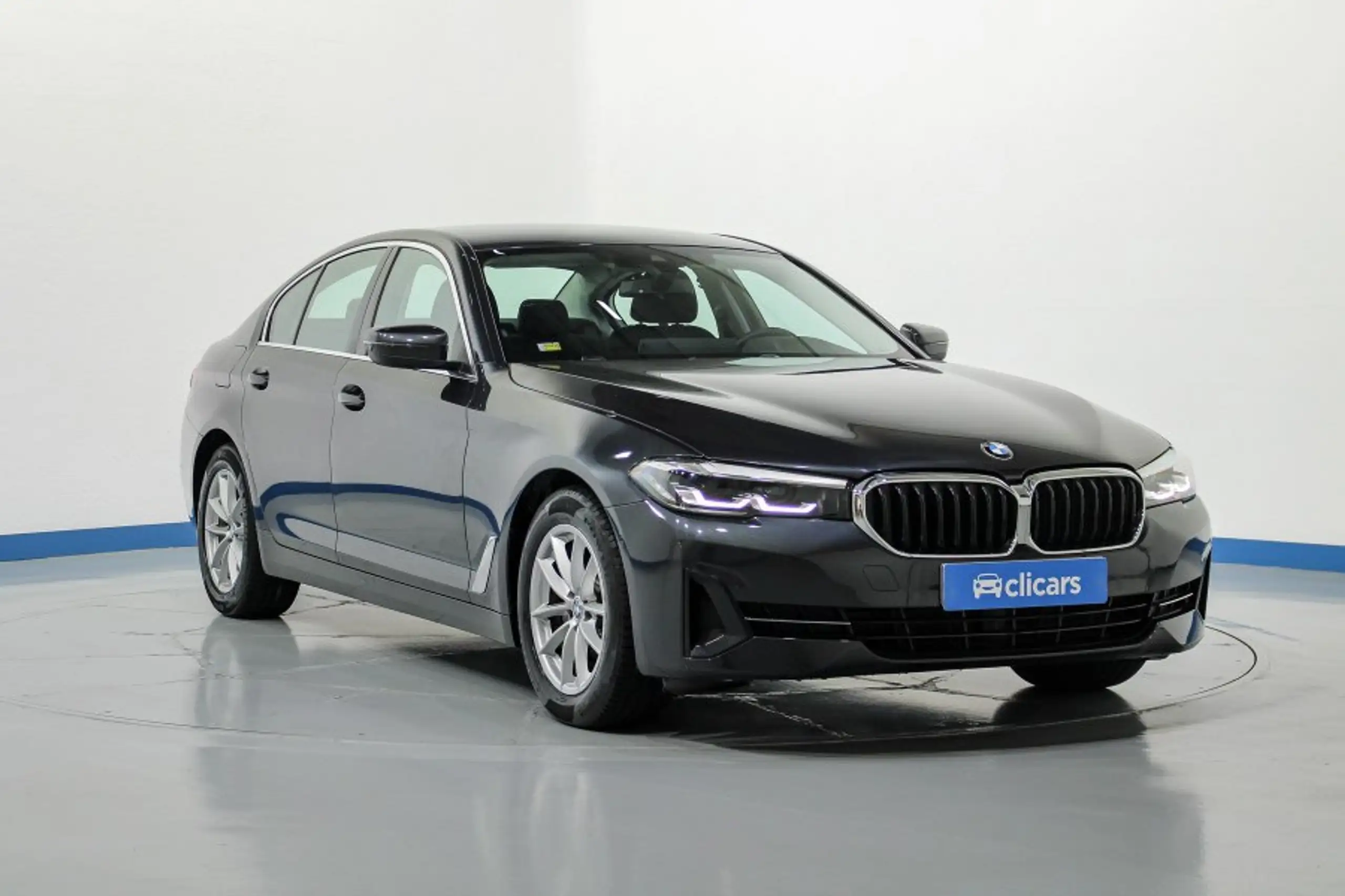 BMW - 520