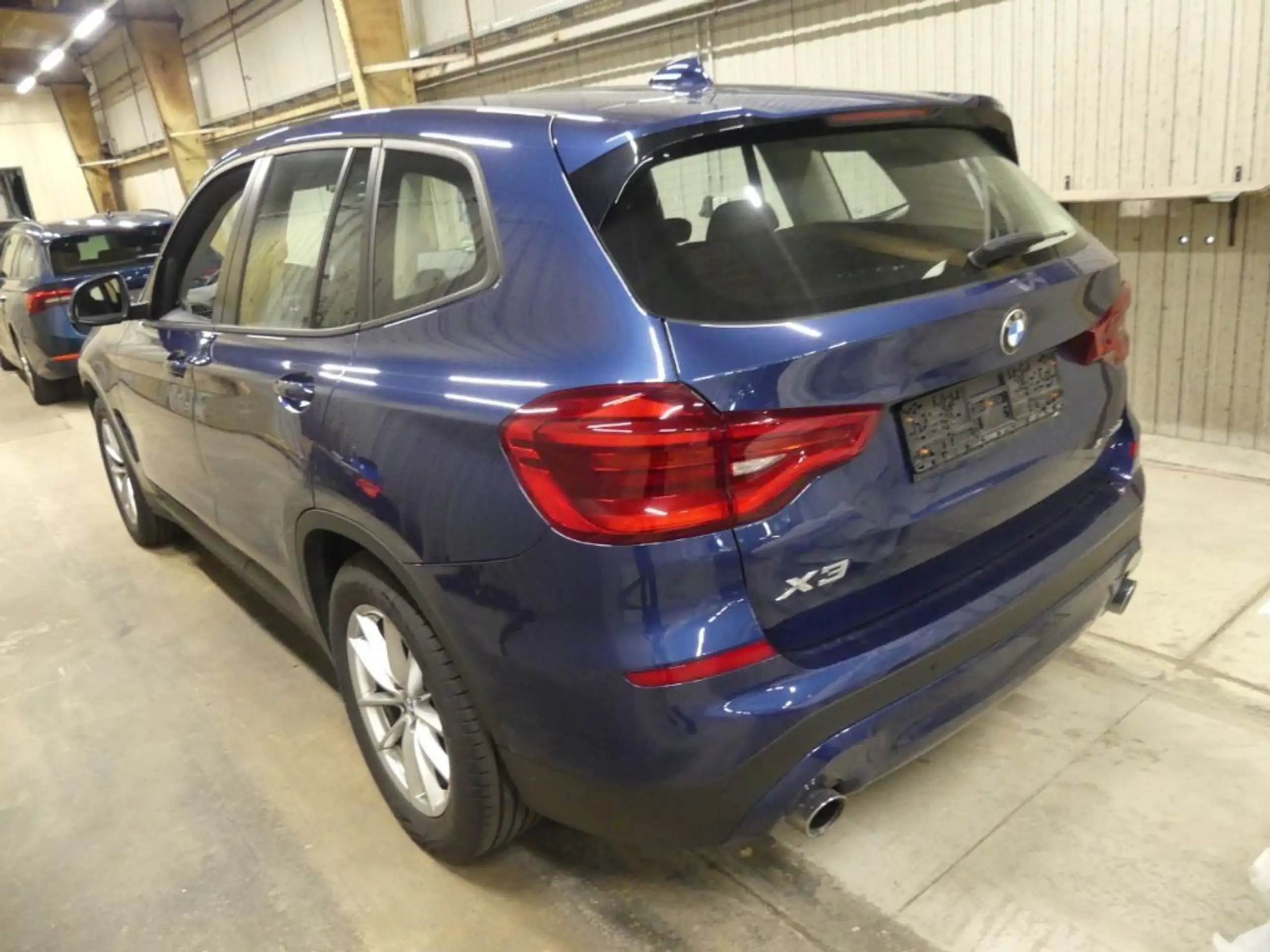 BMW - X3