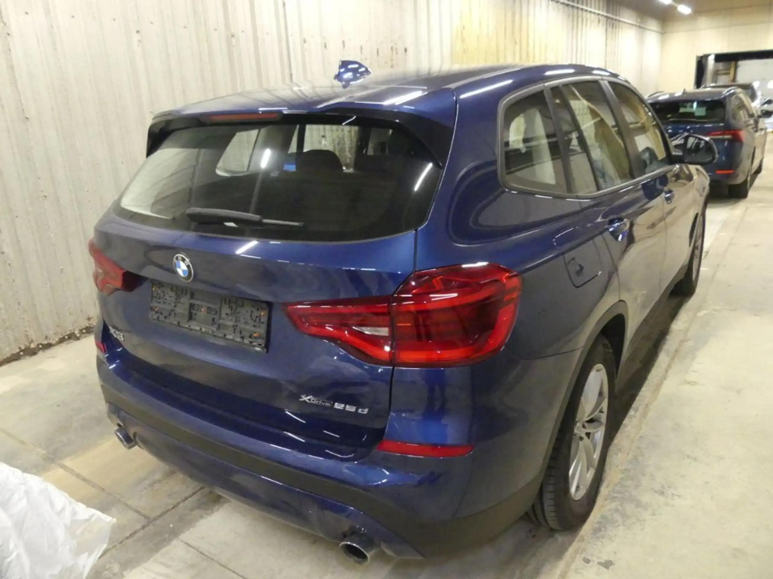 BMW - X3