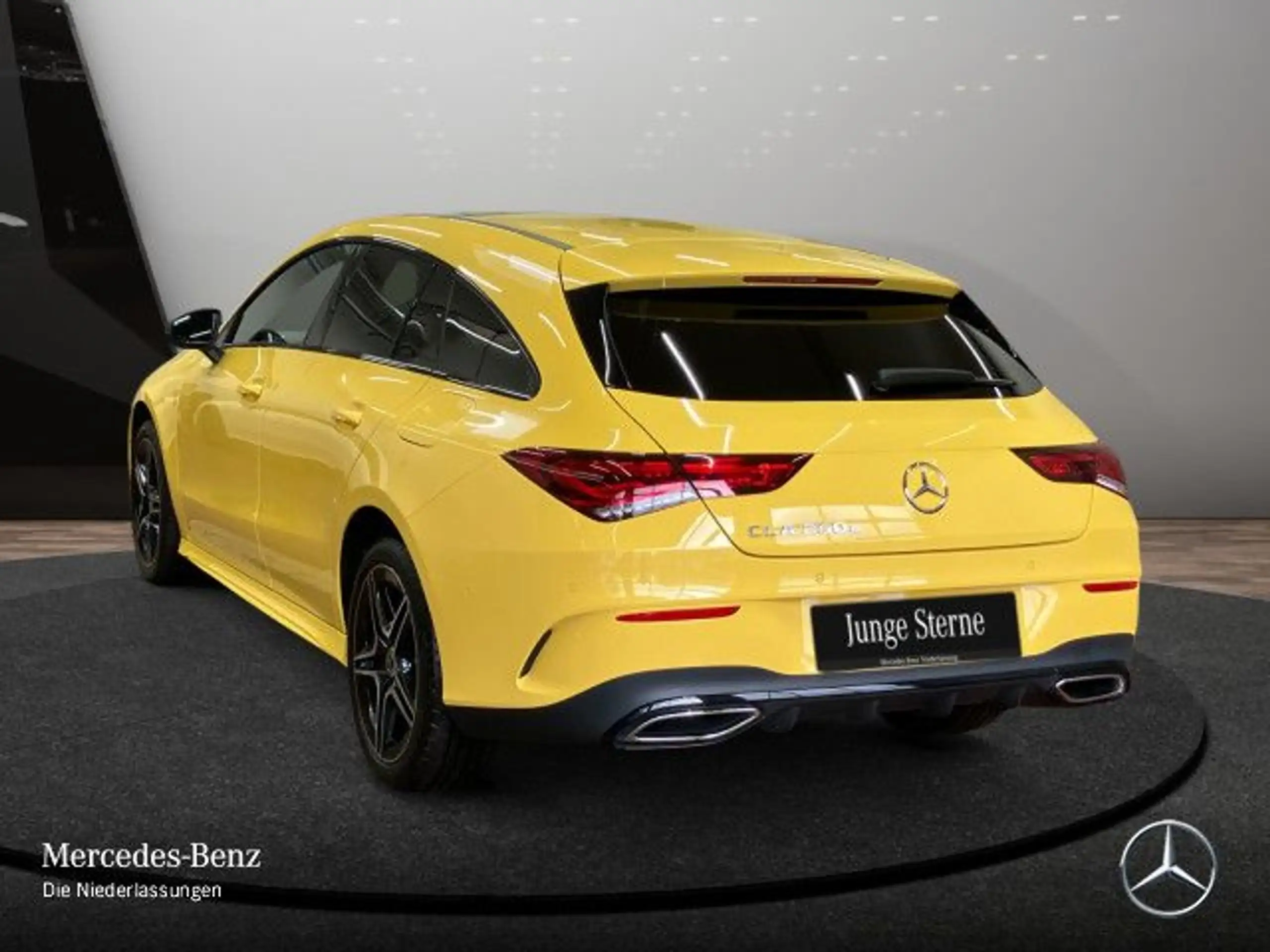 Mercedes-Benz - CLA 250