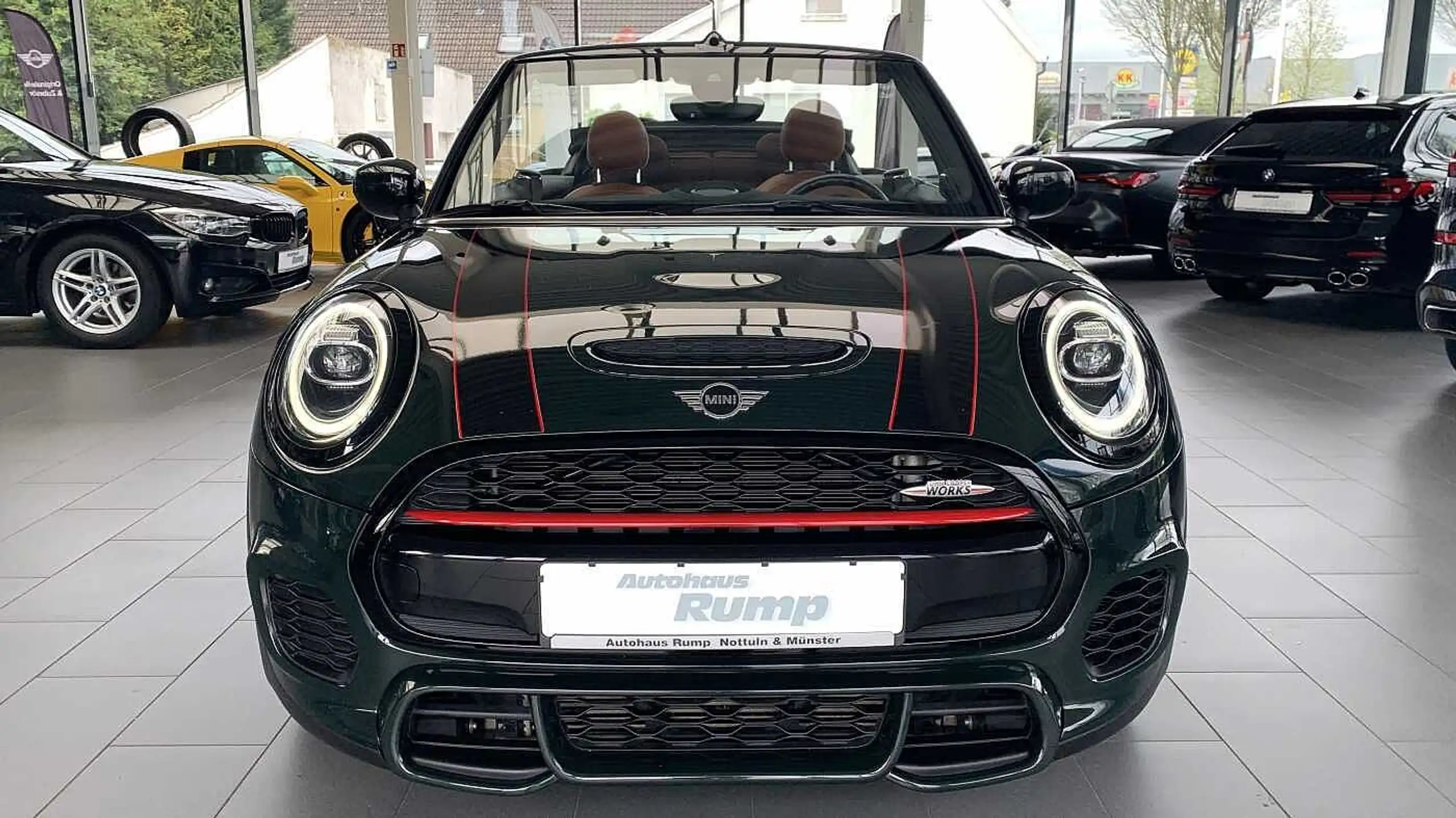 MINI - John Cooper Works Cabrio