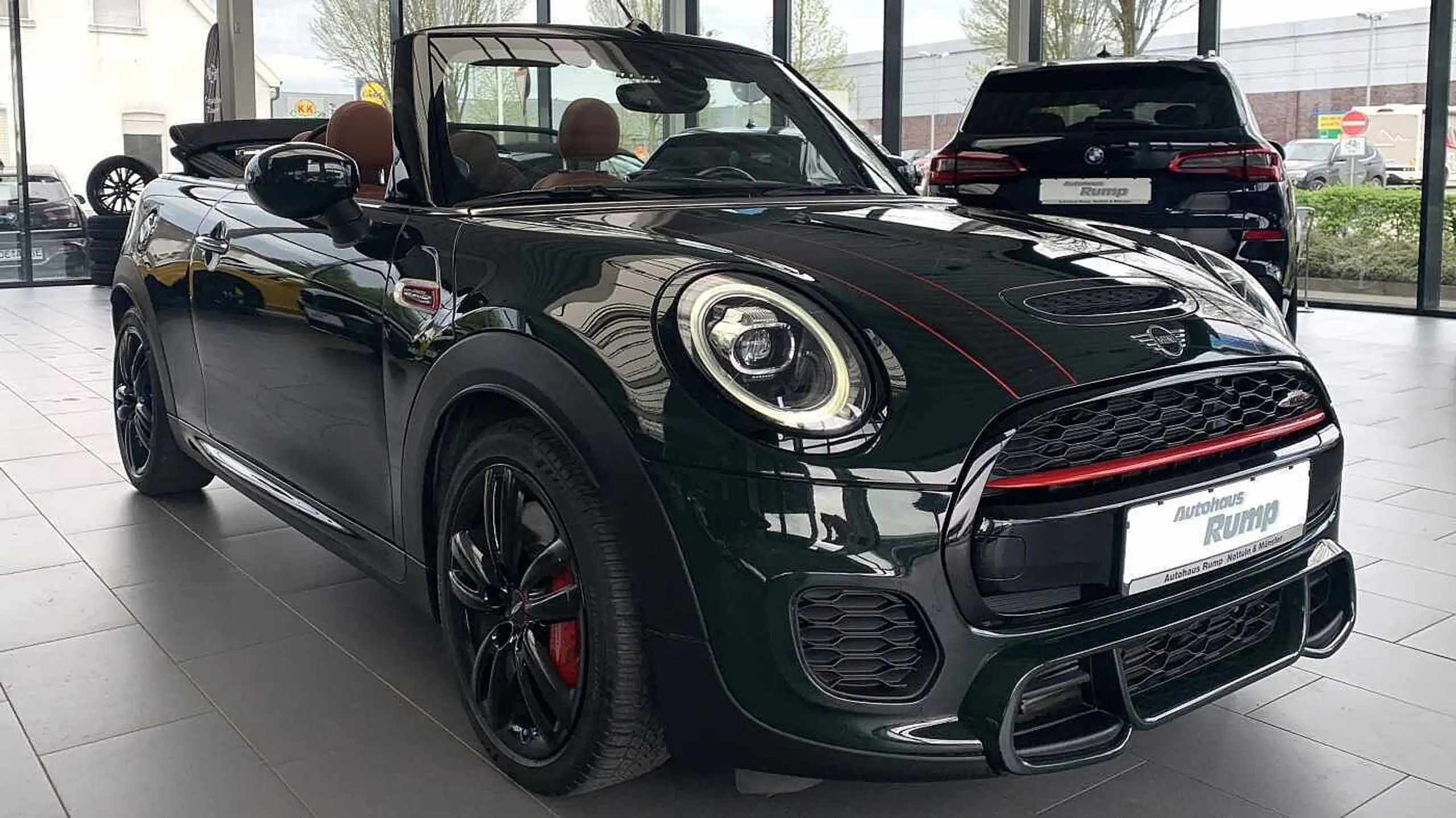 MINI - John Cooper Works Cabrio