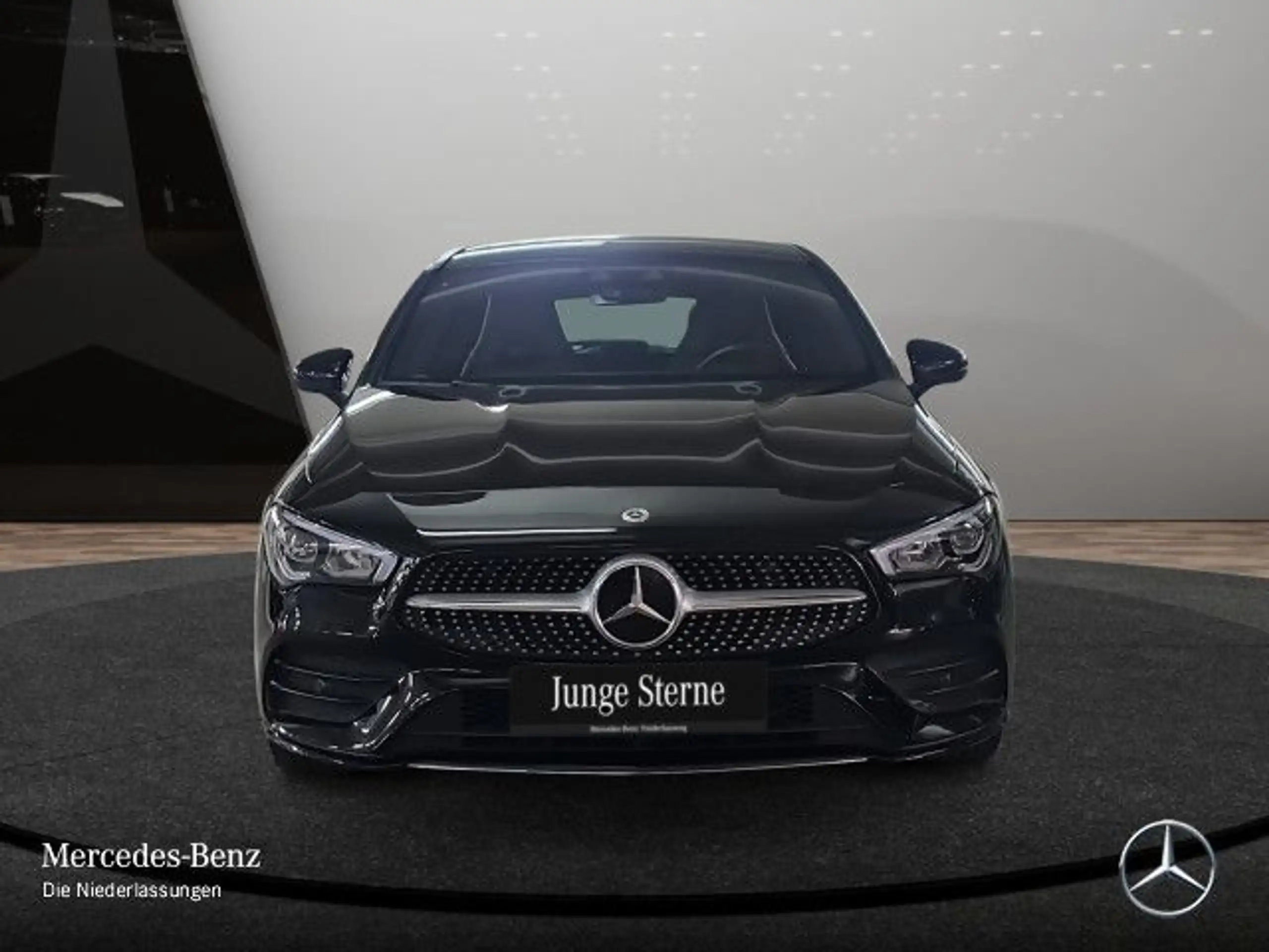 Mercedes-Benz - CLA 250