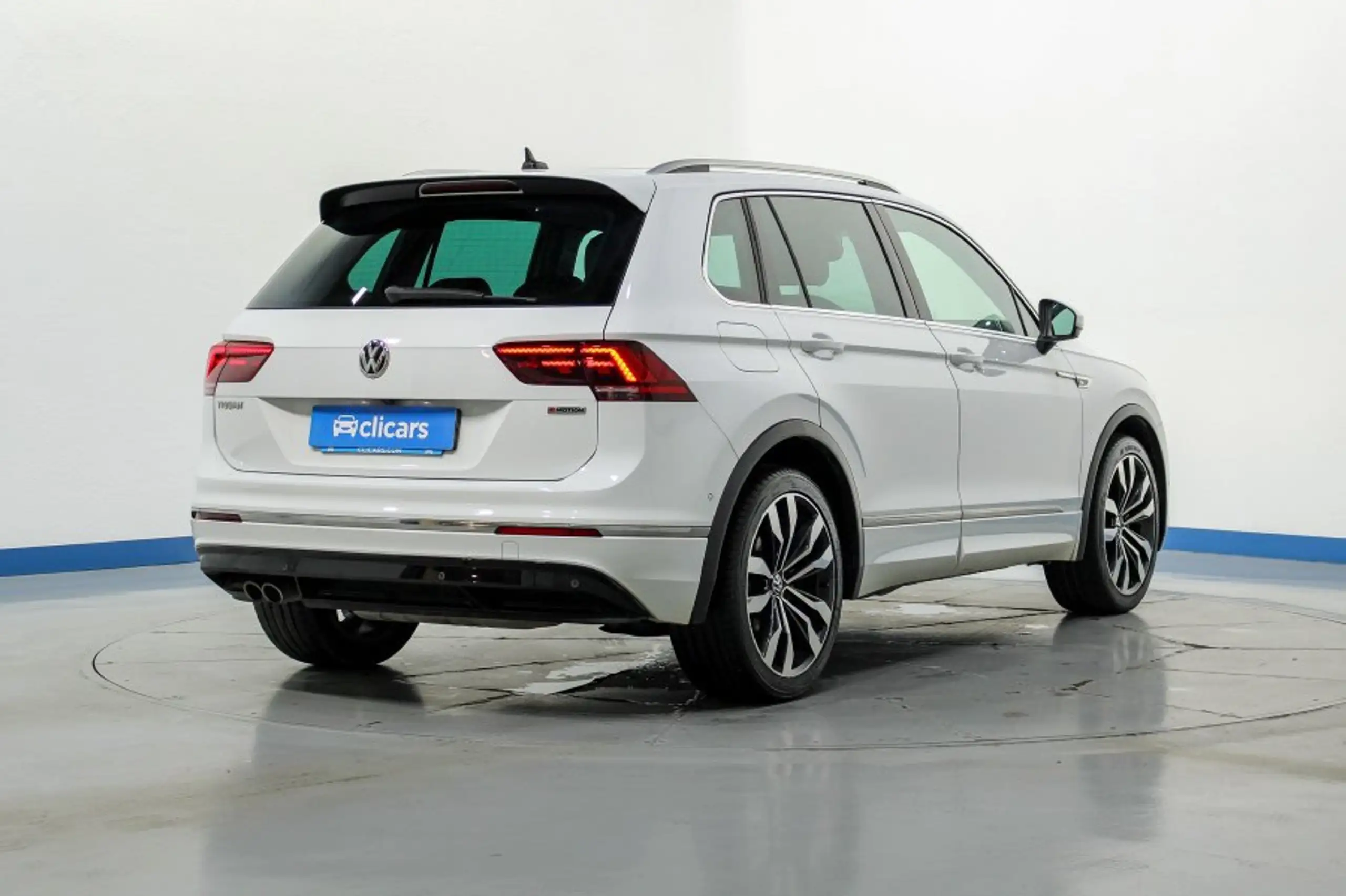 Volkswagen - Tiguan