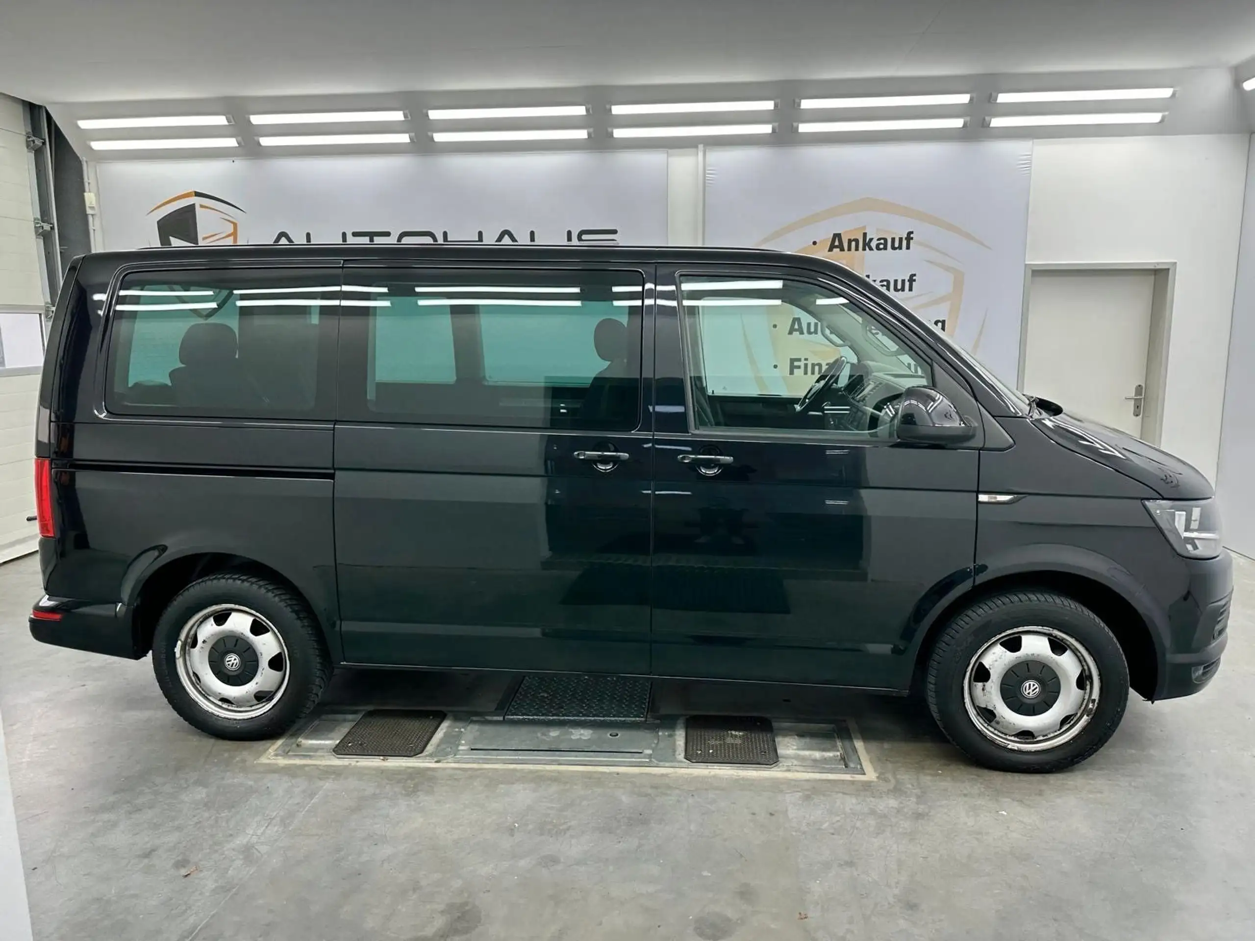 Volkswagen - T6 Multivan