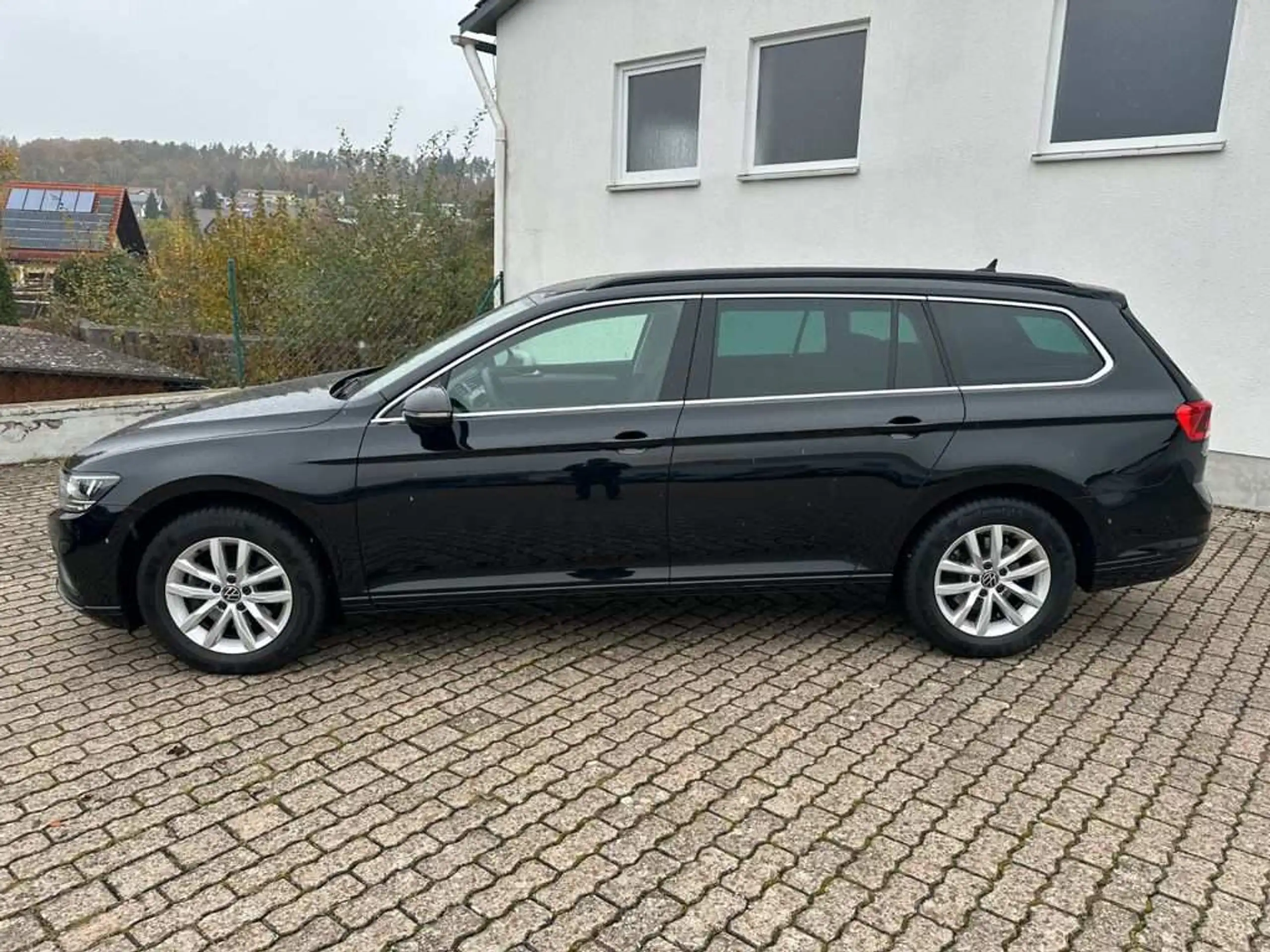 Volkswagen - Passat Variant