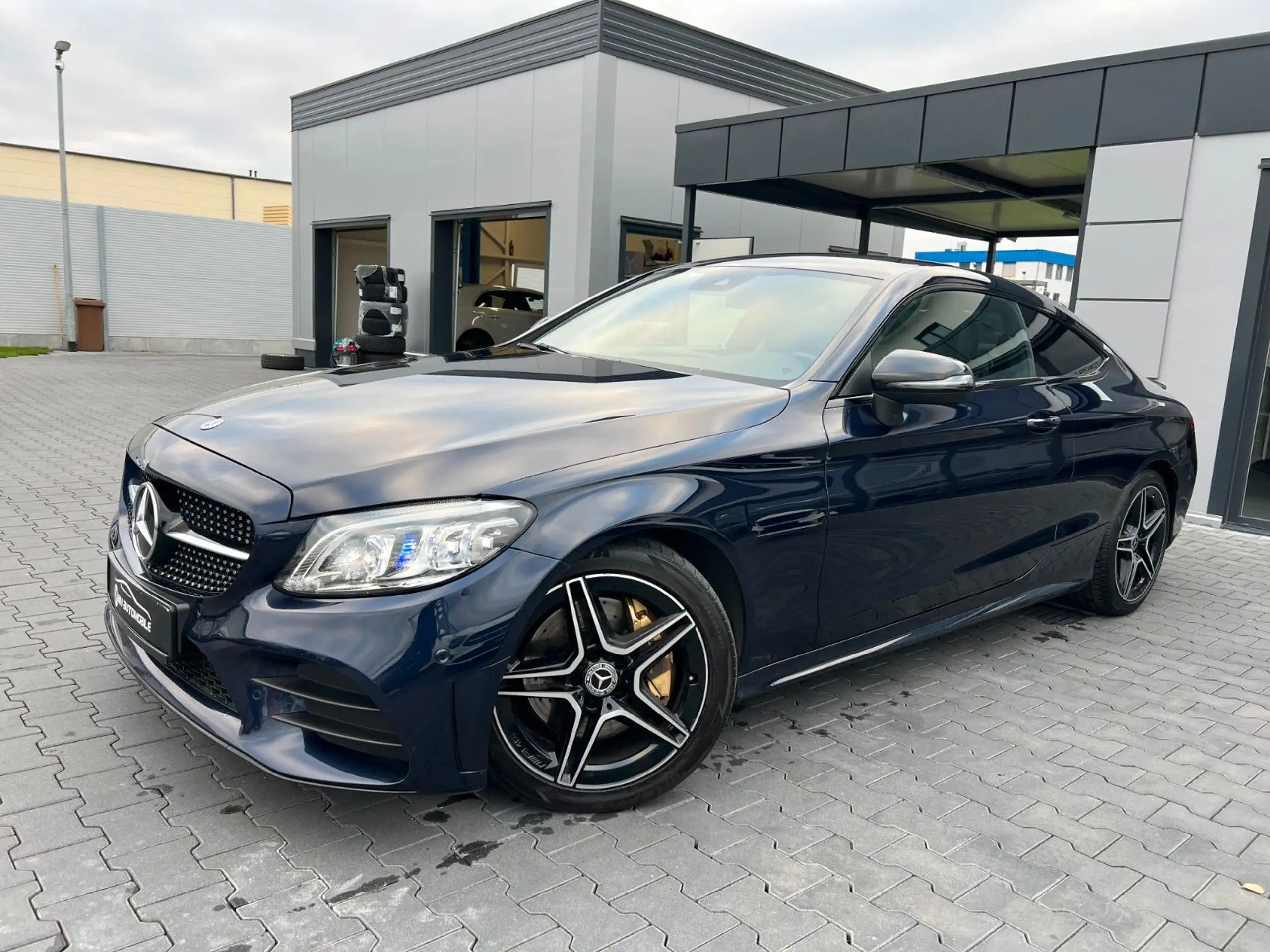 Mercedes-Benz - C 300