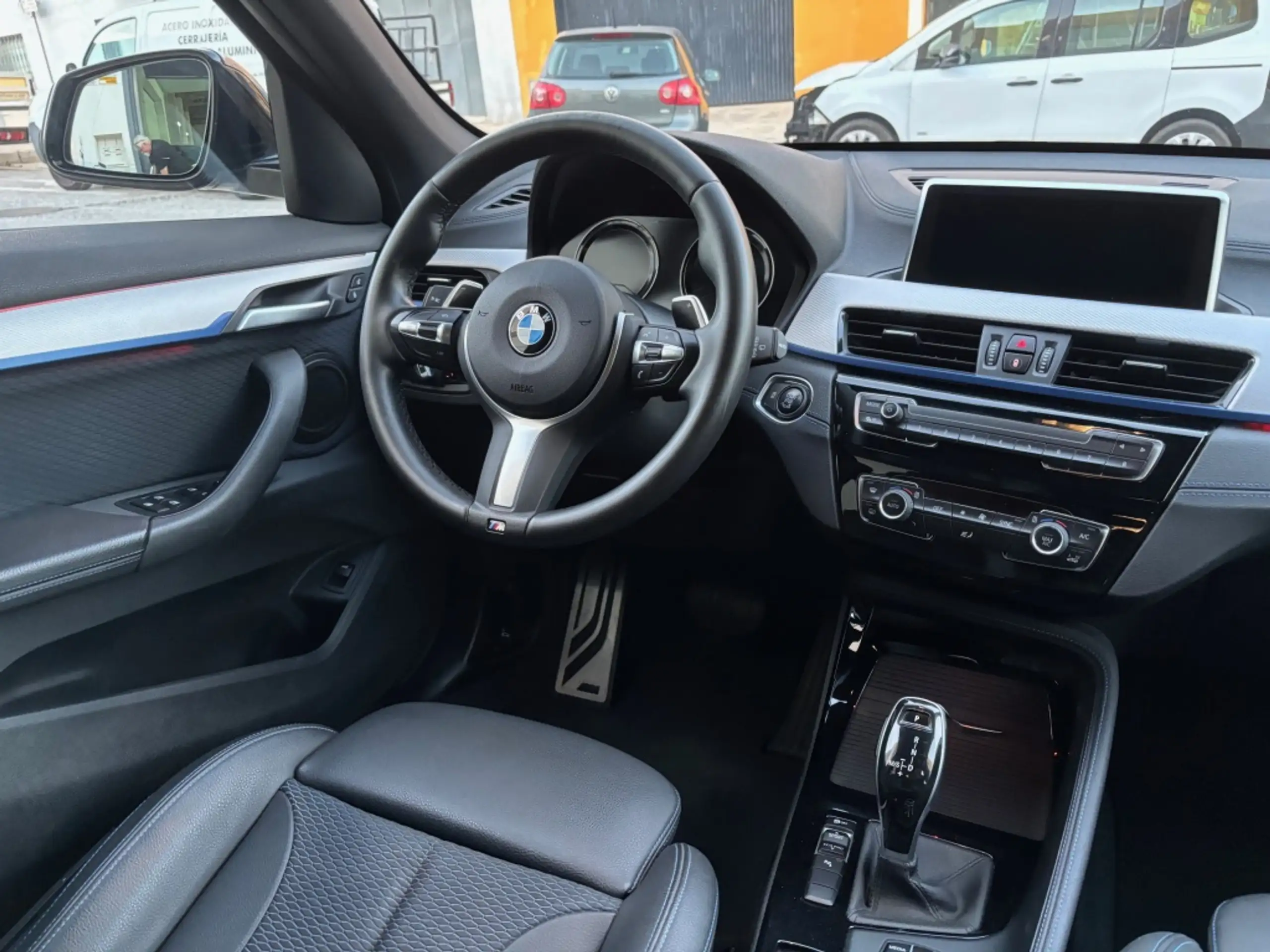 BMW - X1