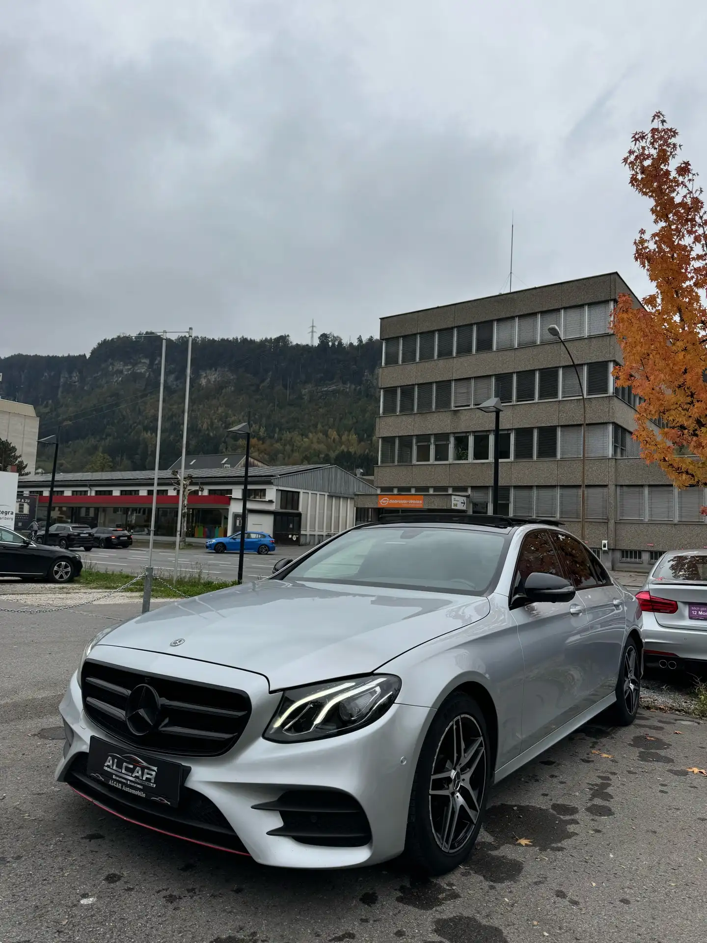 Mercedes-Benz - E 220