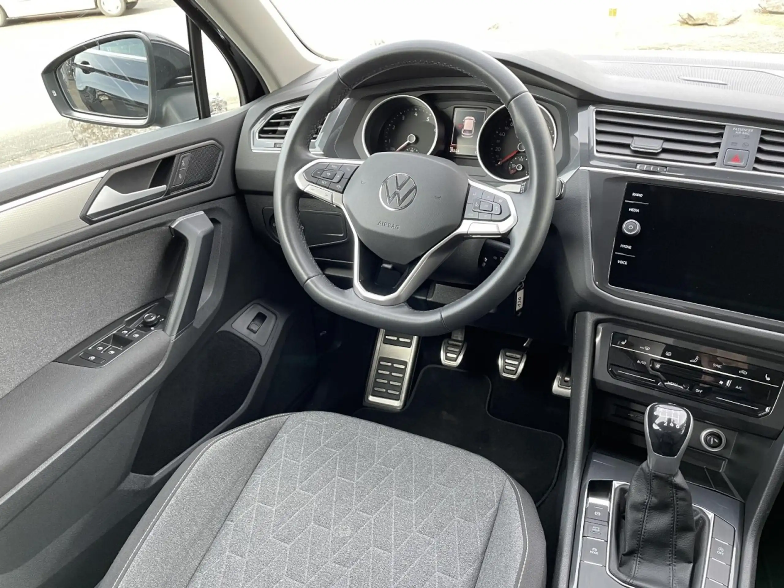 Volkswagen - Tiguan