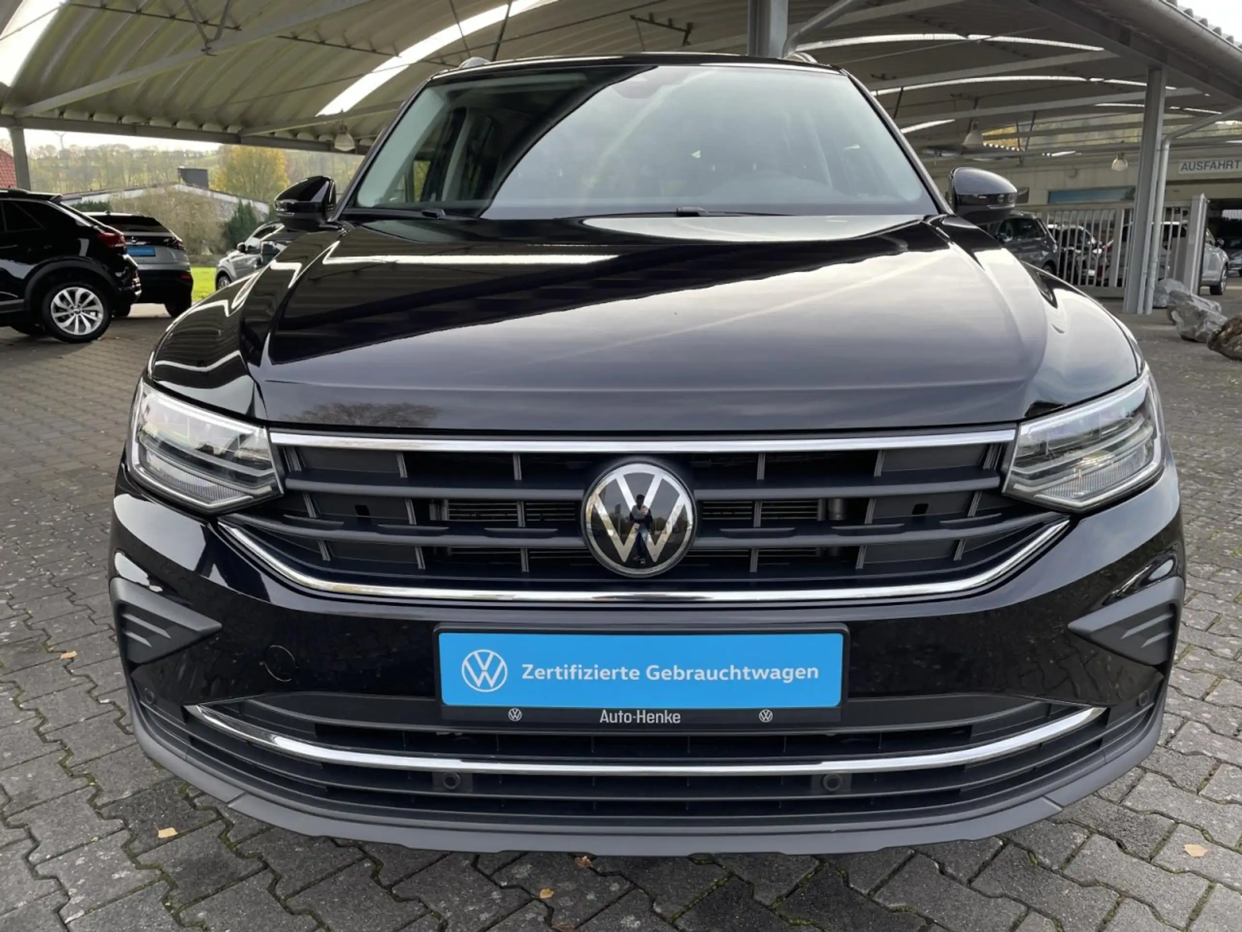 Volkswagen - Tiguan