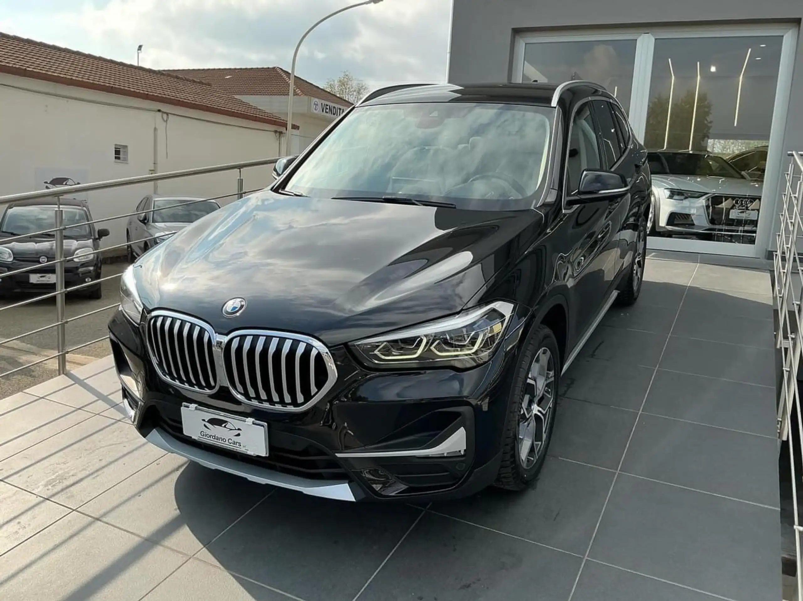 BMW - X1