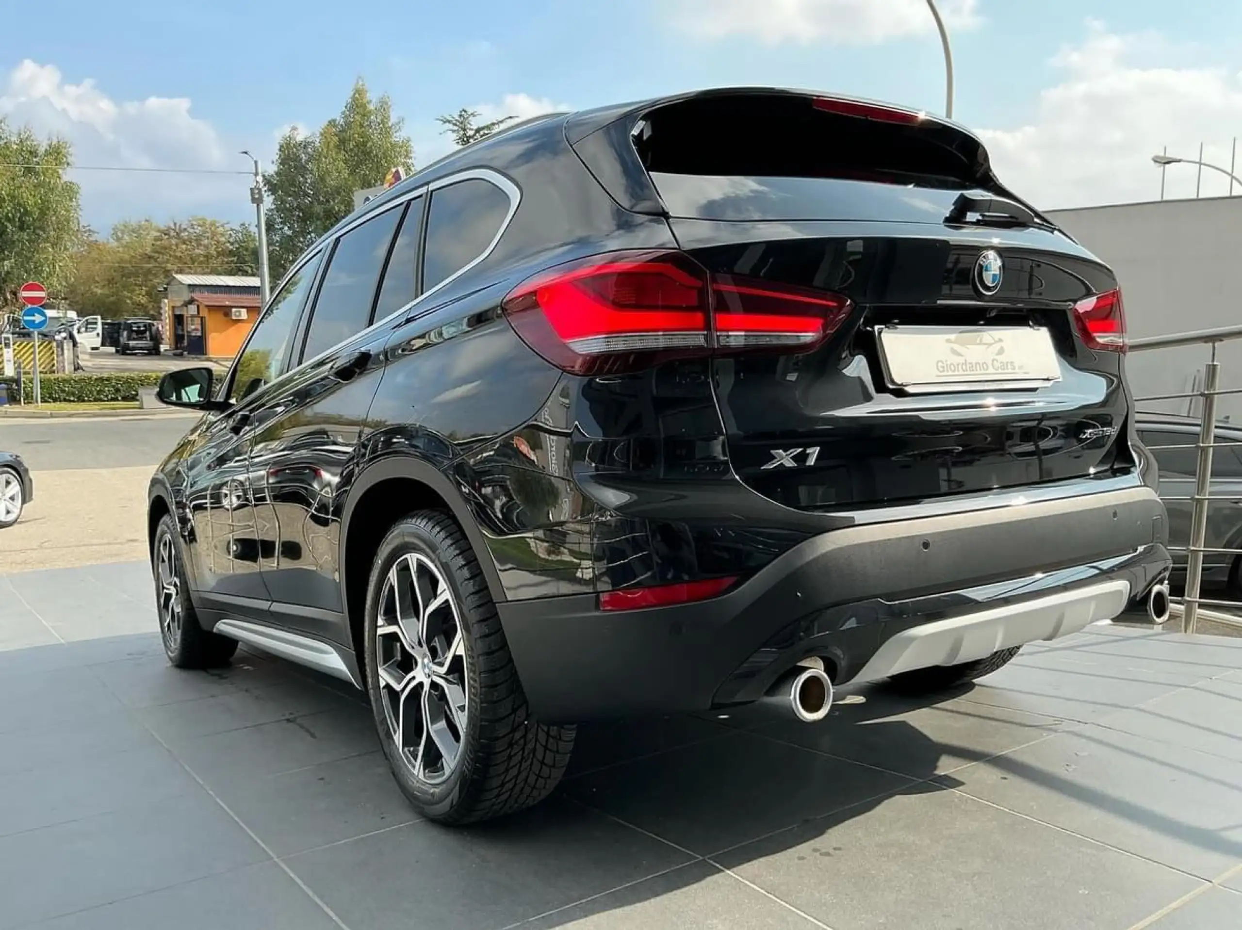 BMW - X1