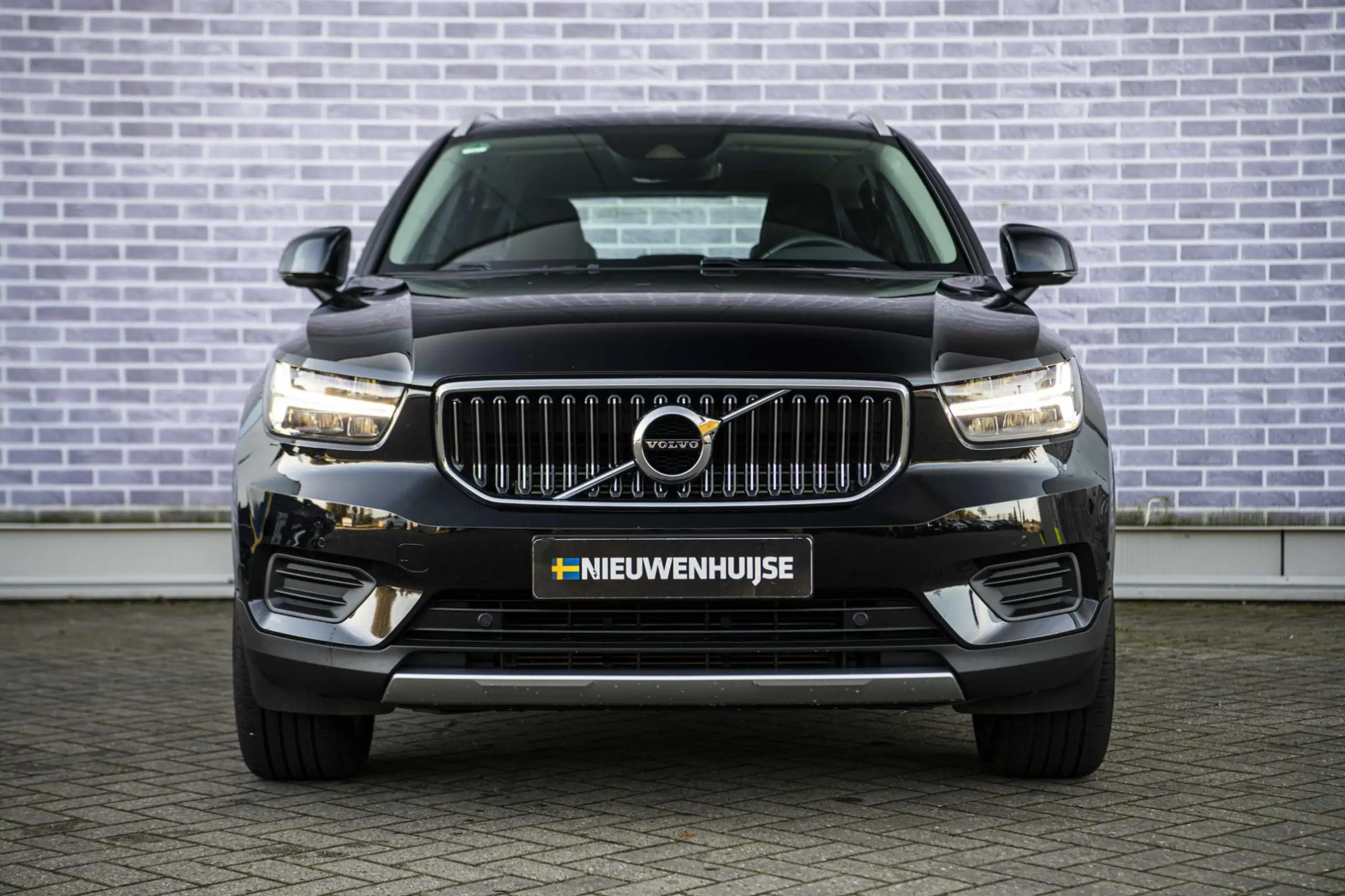 Volvo - XC40