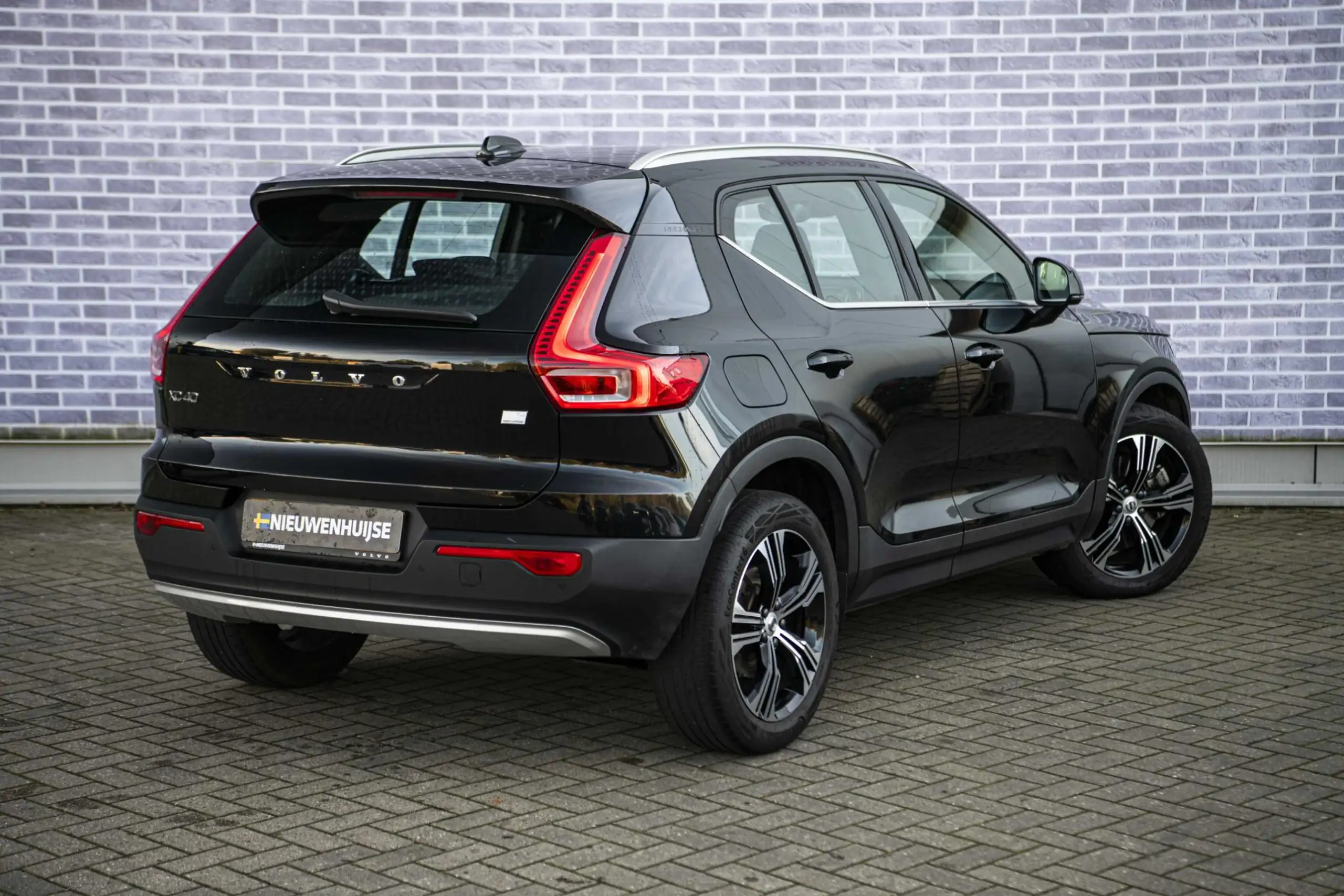 Volvo - XC40