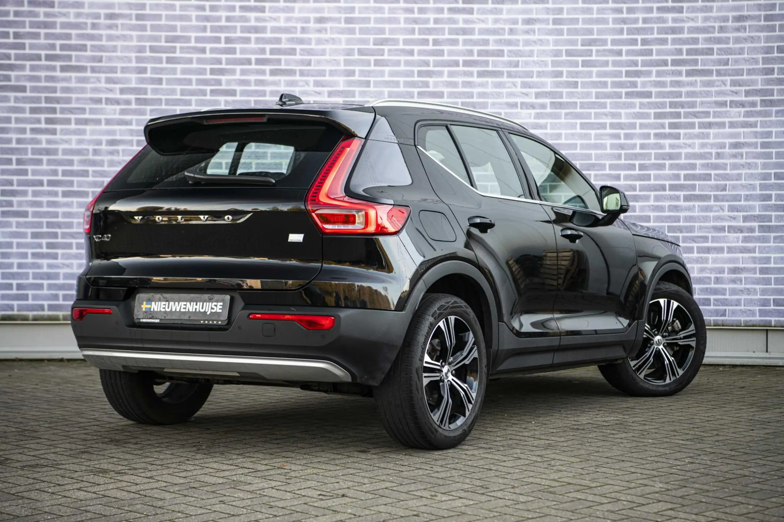 Volvo - XC40