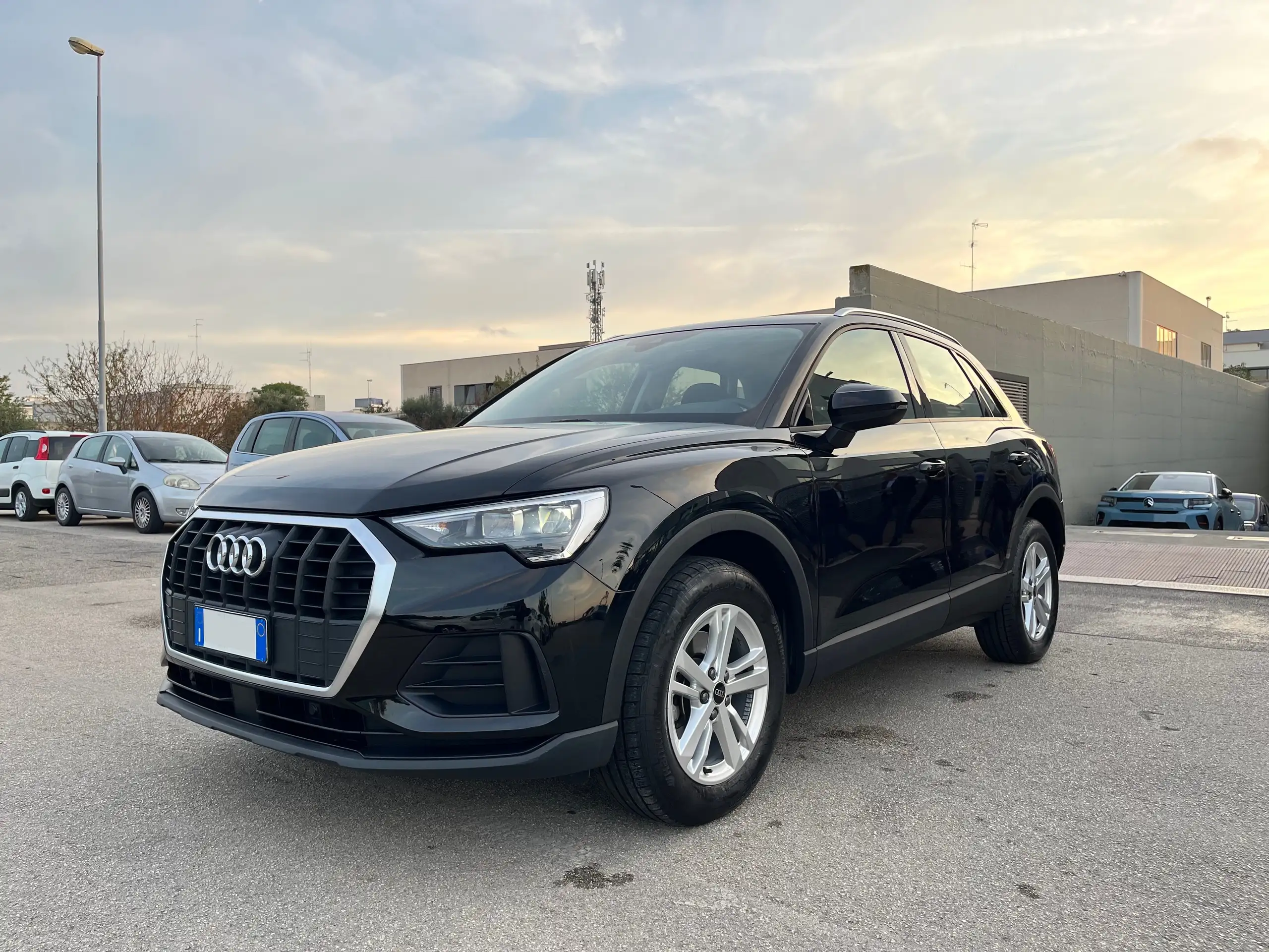 Audi - Q3