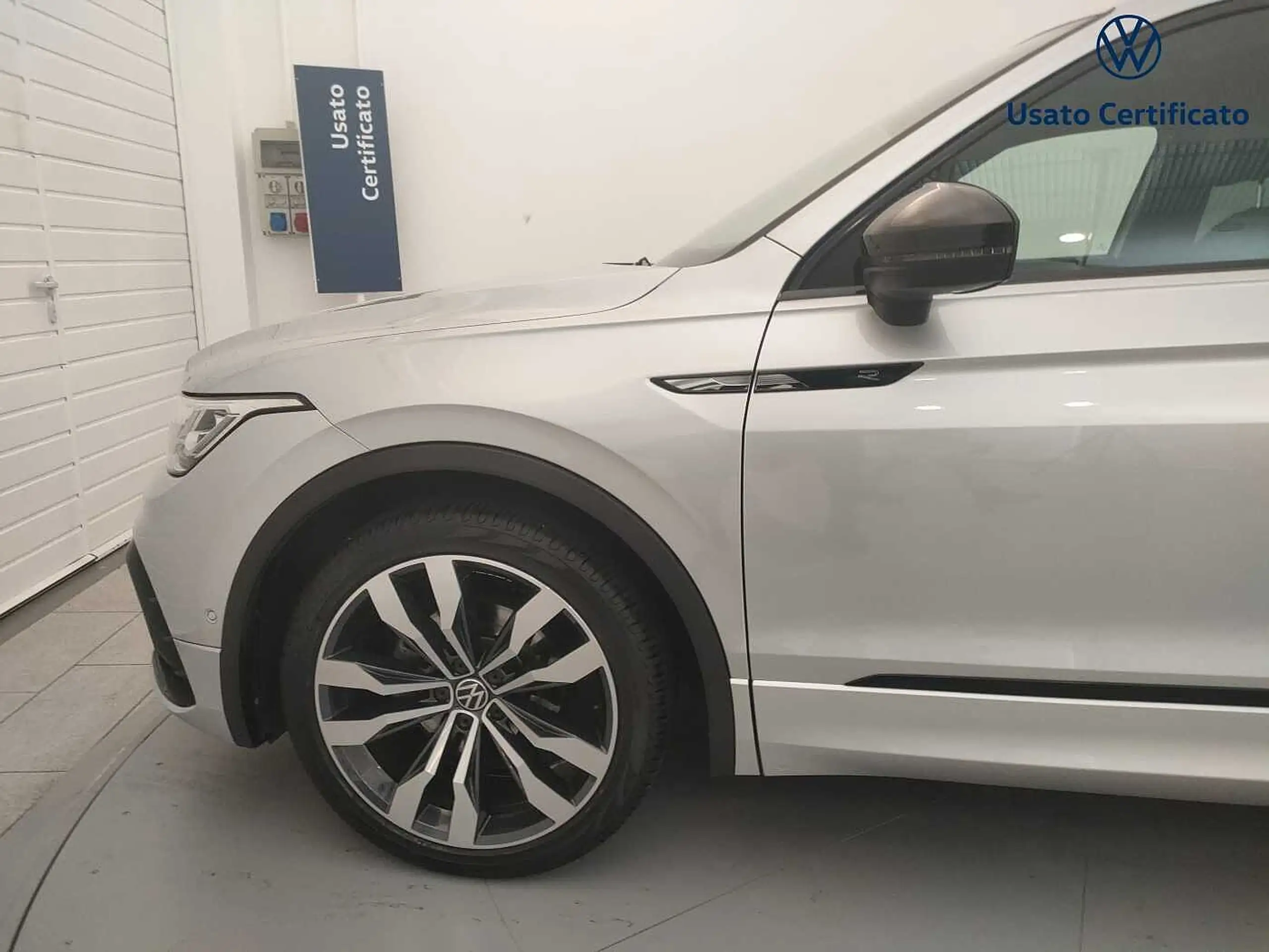 Volkswagen - Tiguan