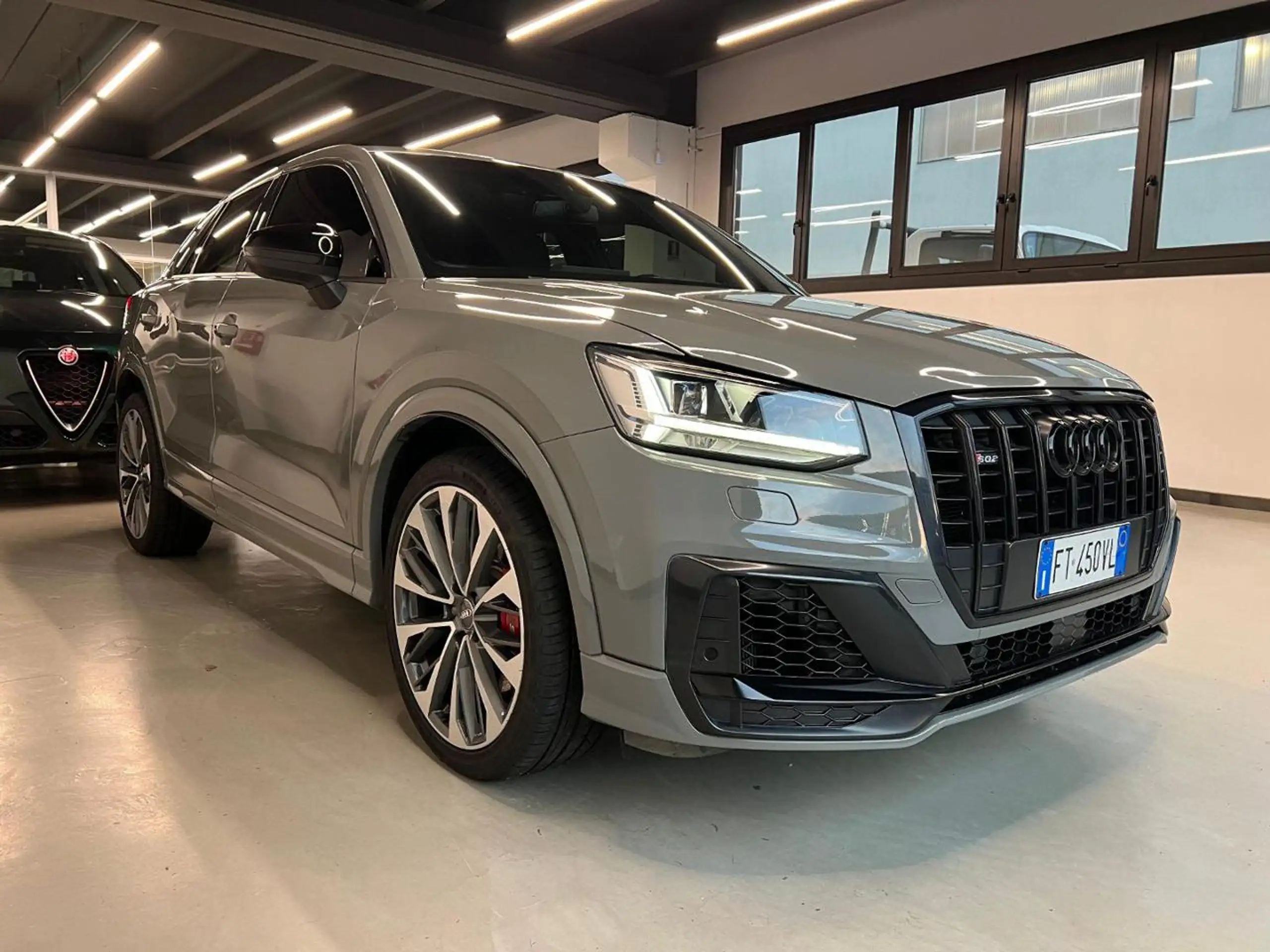 Audi - SQ2