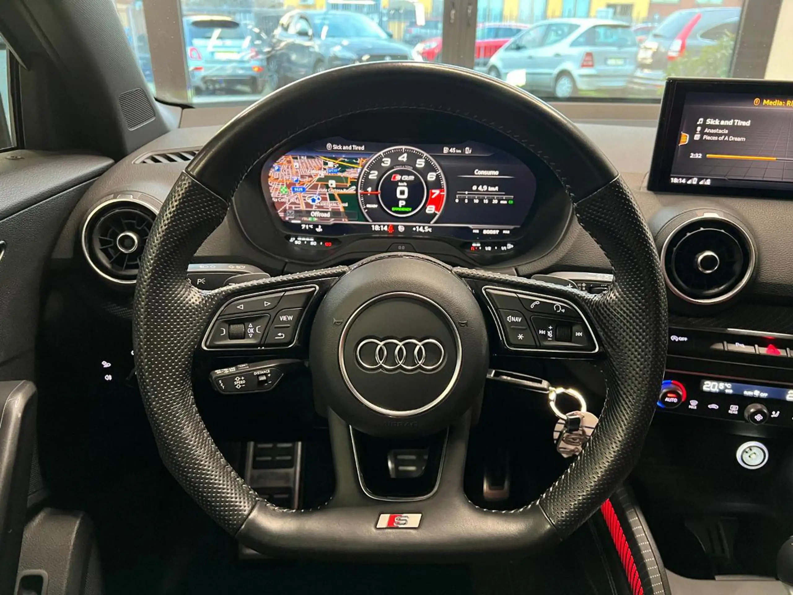 Audi - SQ2