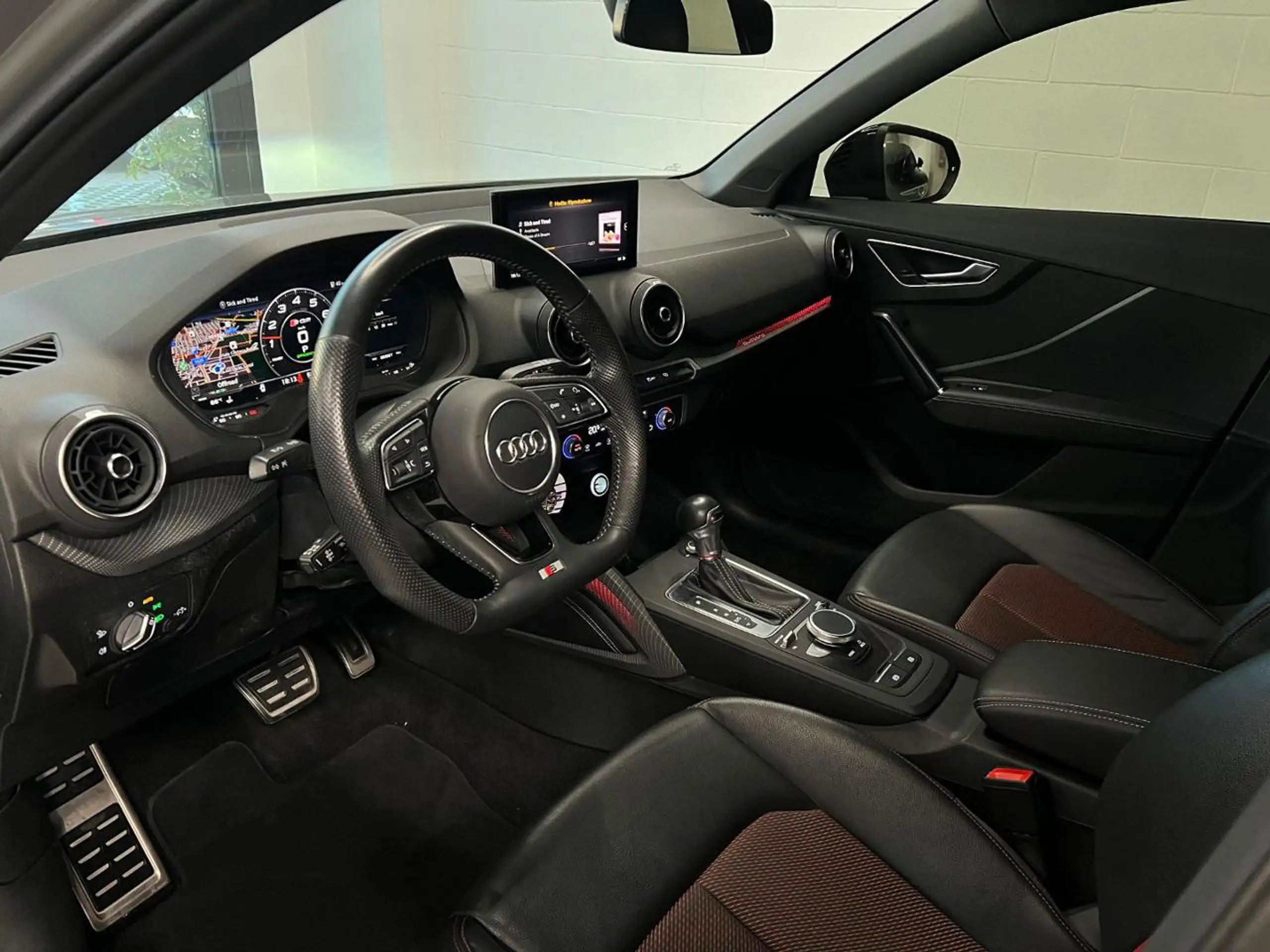 Audi - SQ2