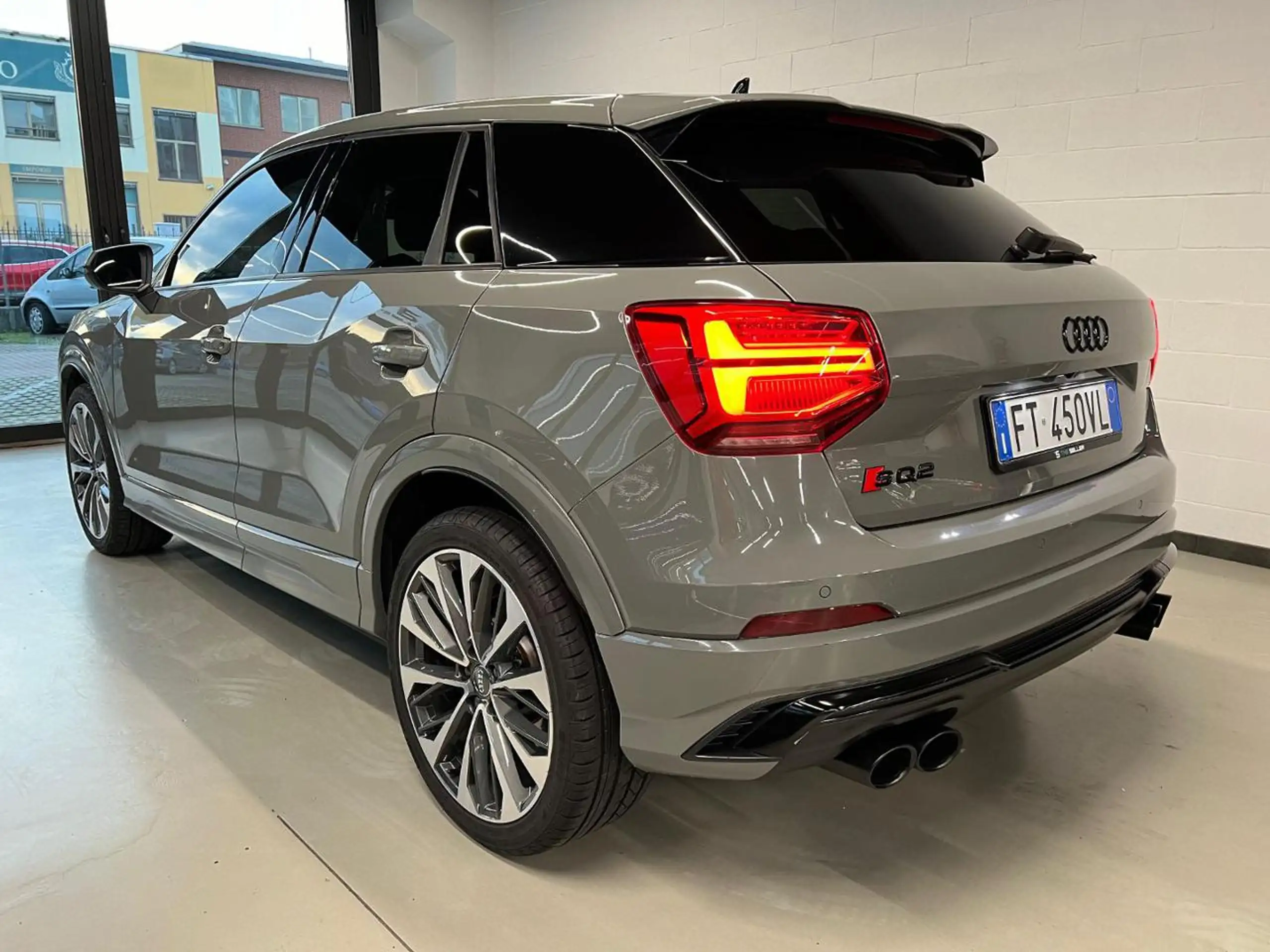 Audi - SQ2