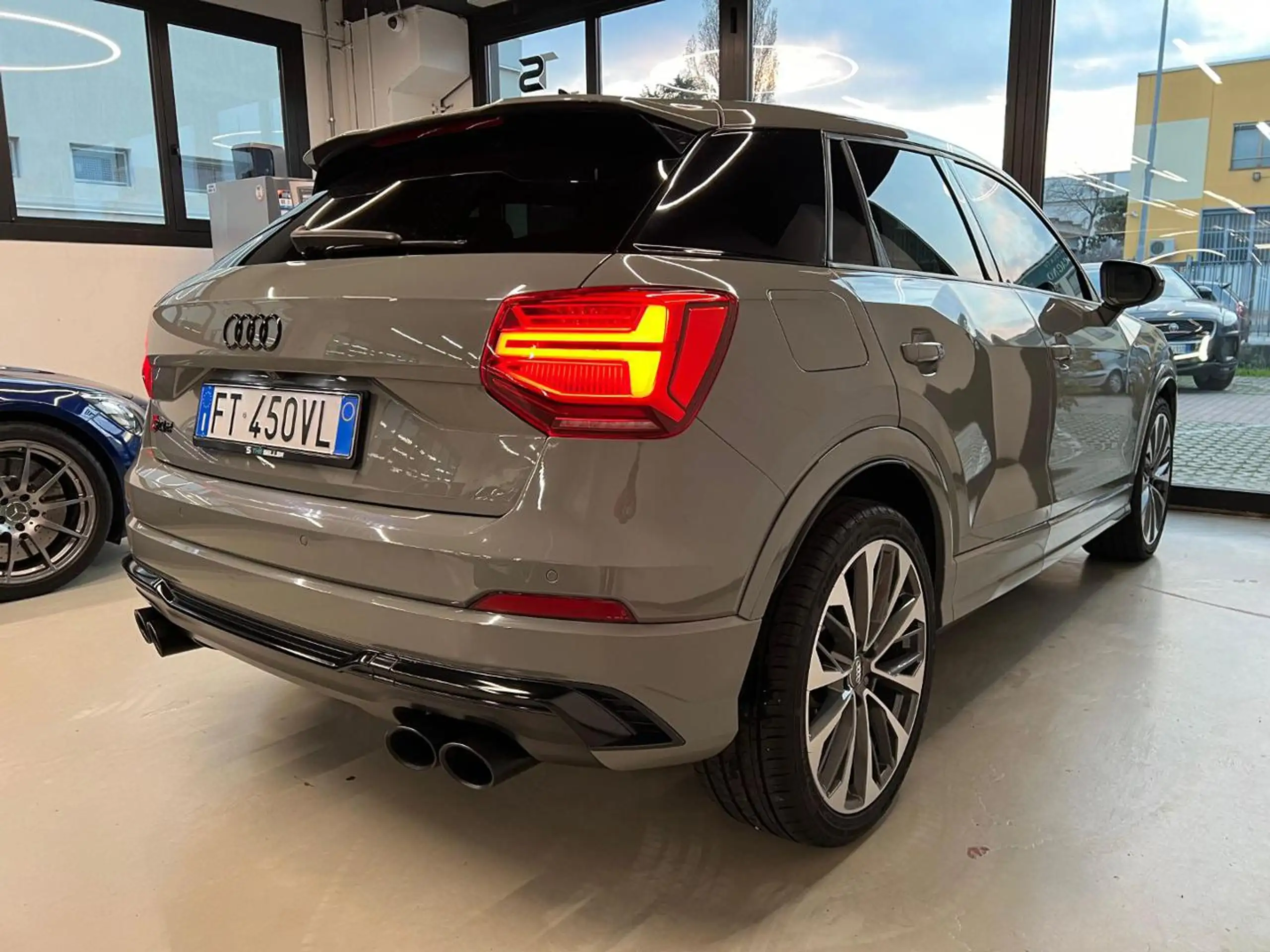 Audi - SQ2