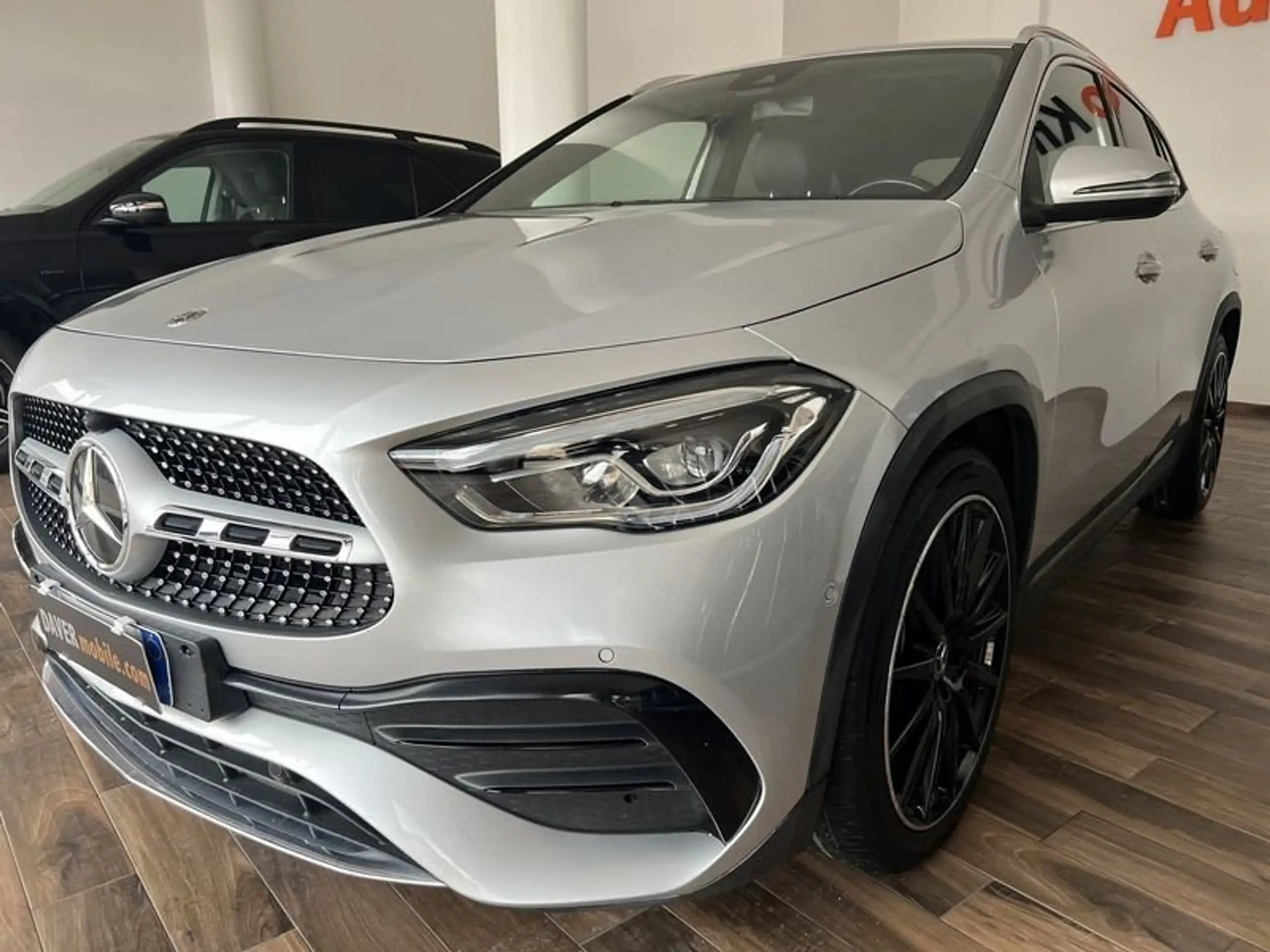 Mercedes-Benz - GLA 200