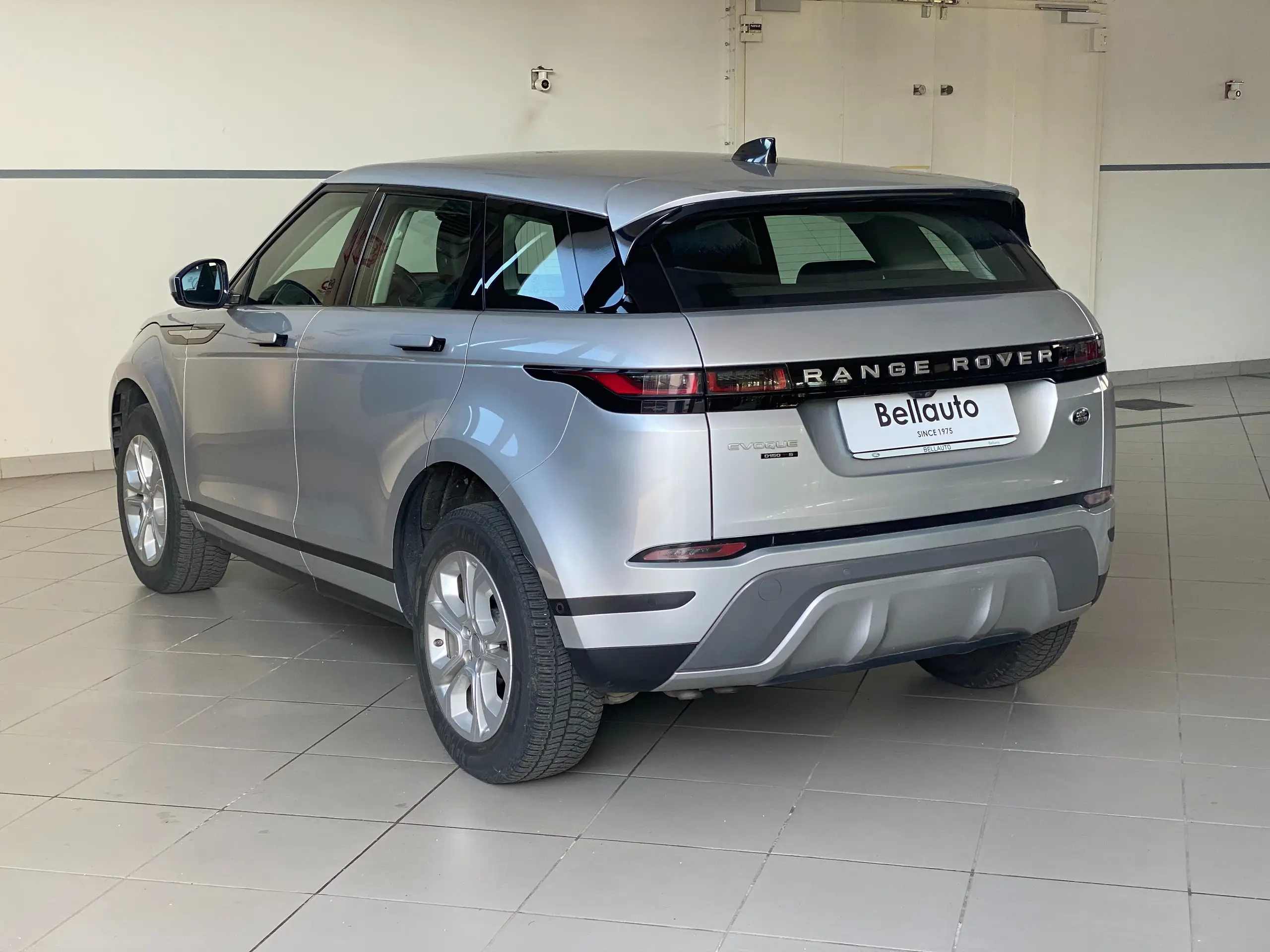 Land Rover - Range Rover Evoque