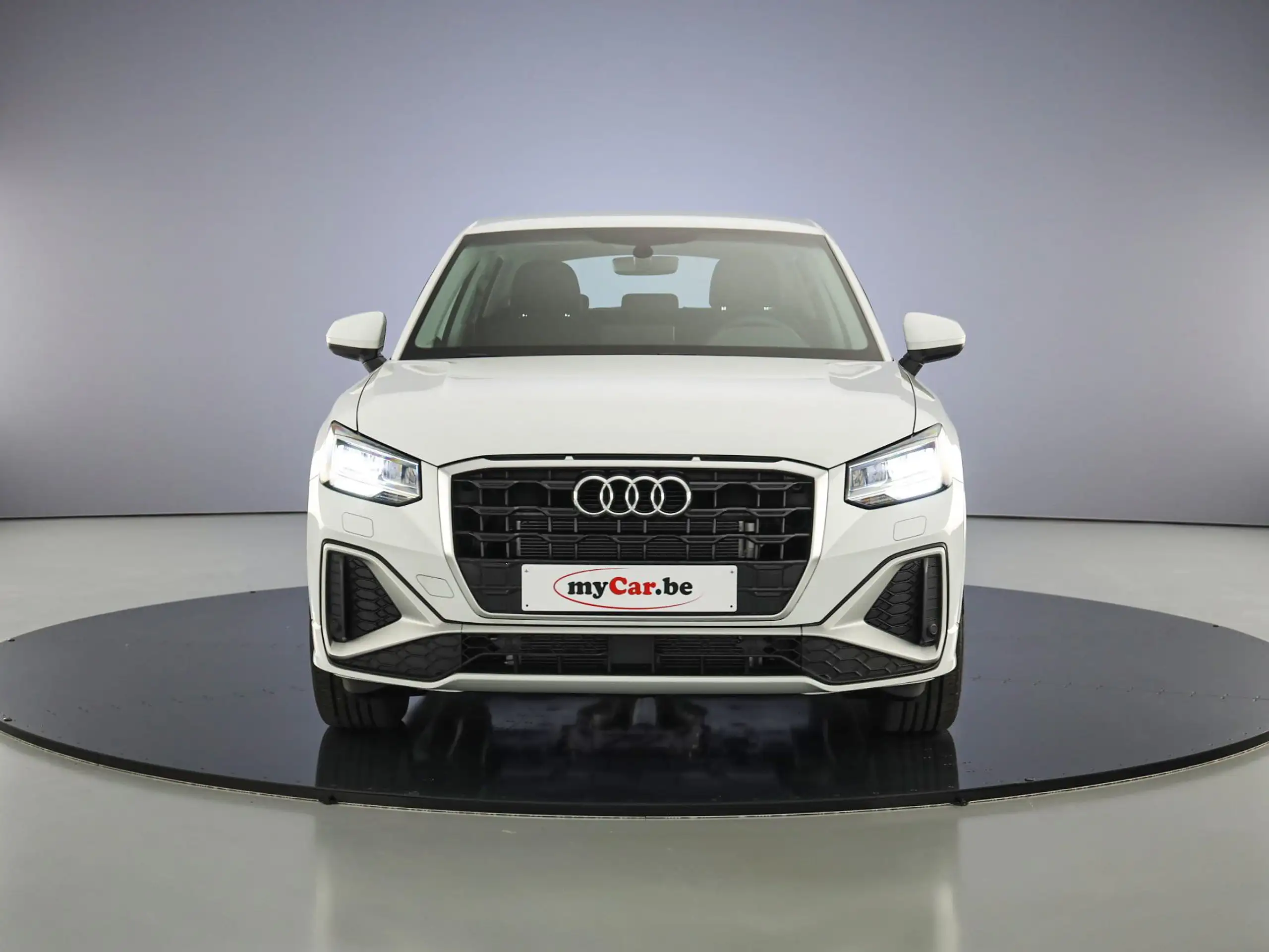 Audi - Q2