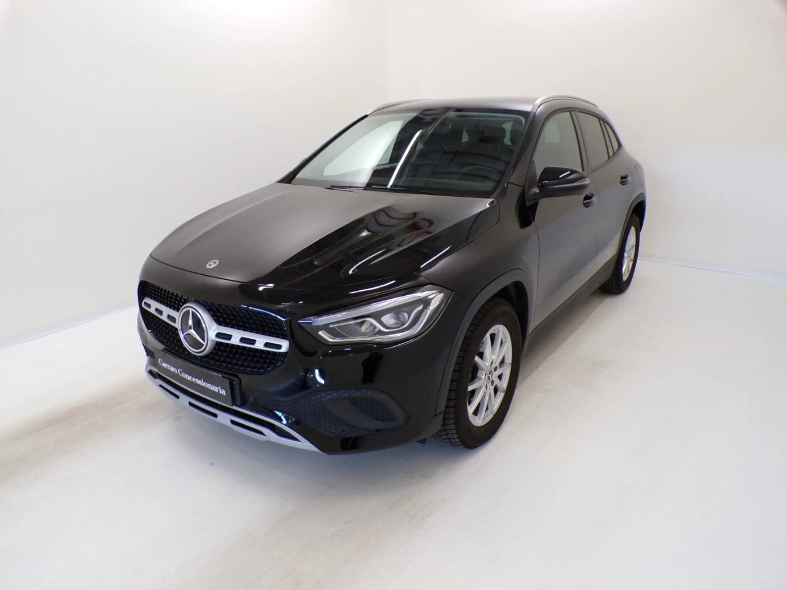 Mercedes-Benz - GLA 200