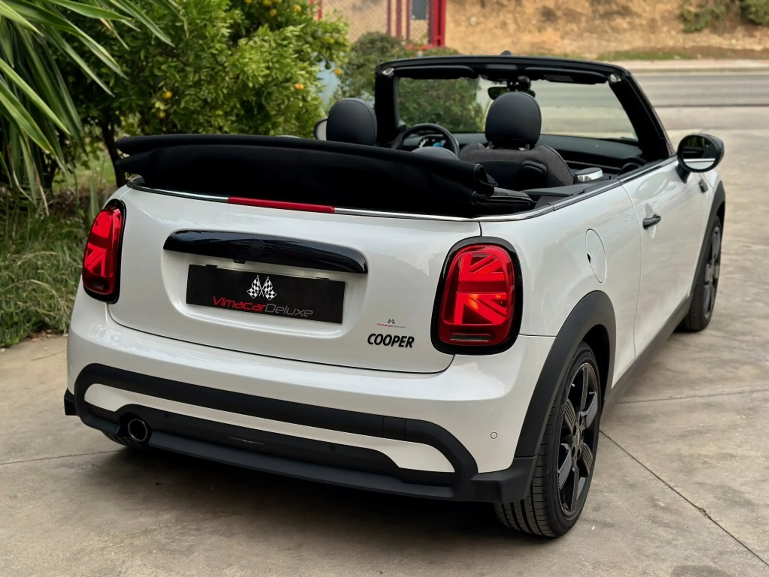 MINI - Cooper Cabrio