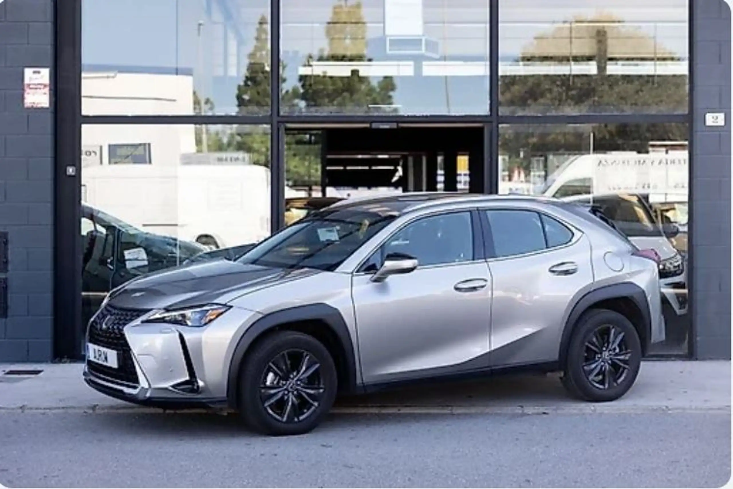 Lexus - UX 250h