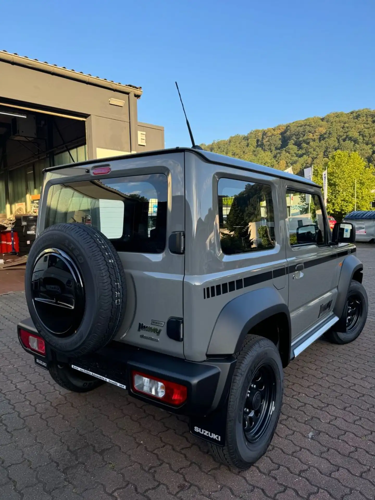 Suzuki - Jimny