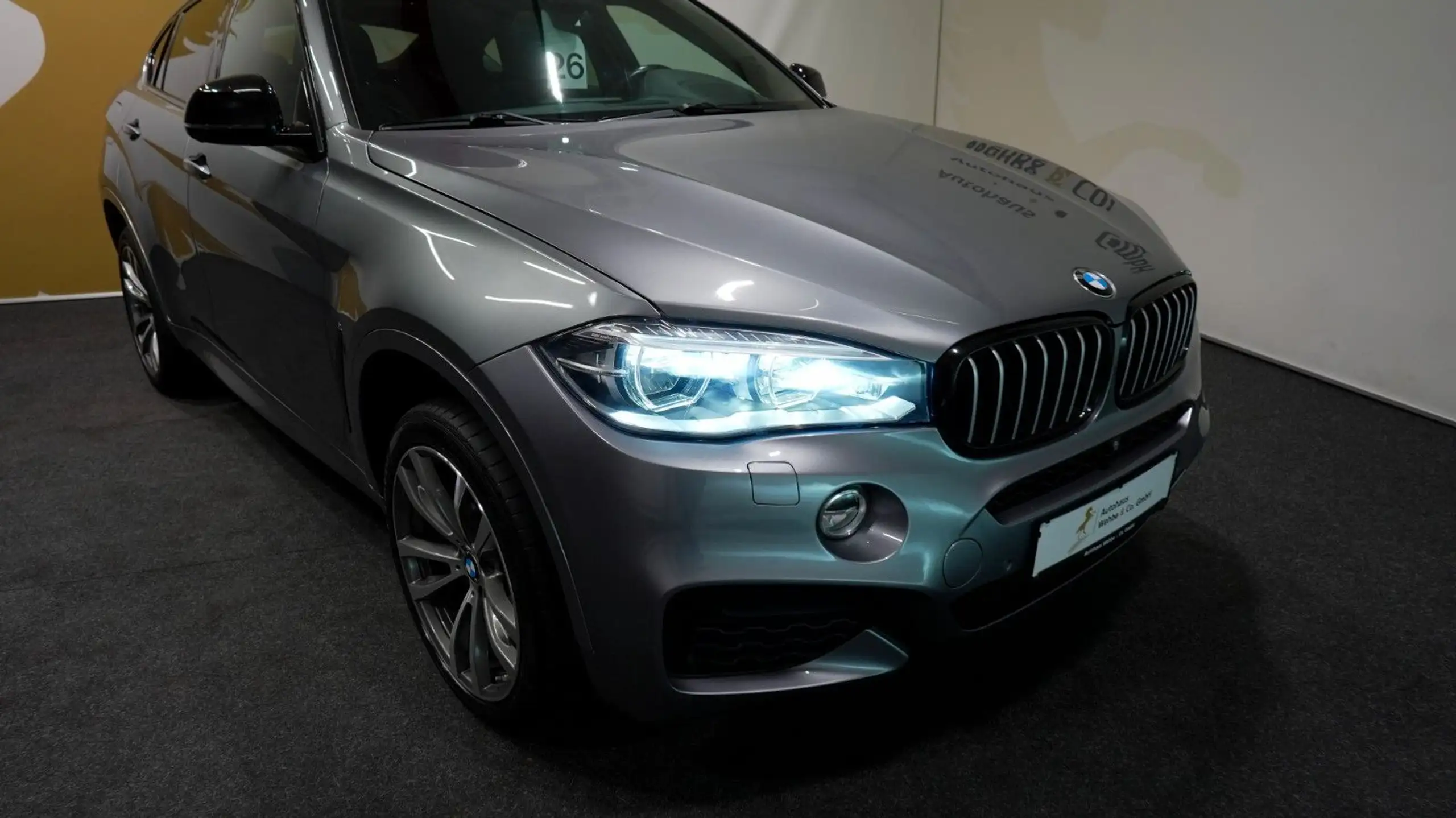 BMW - X6