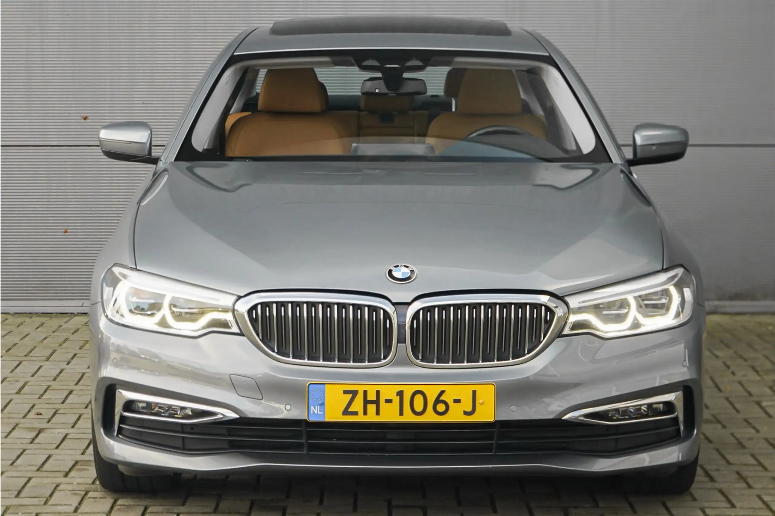 BMW - 530