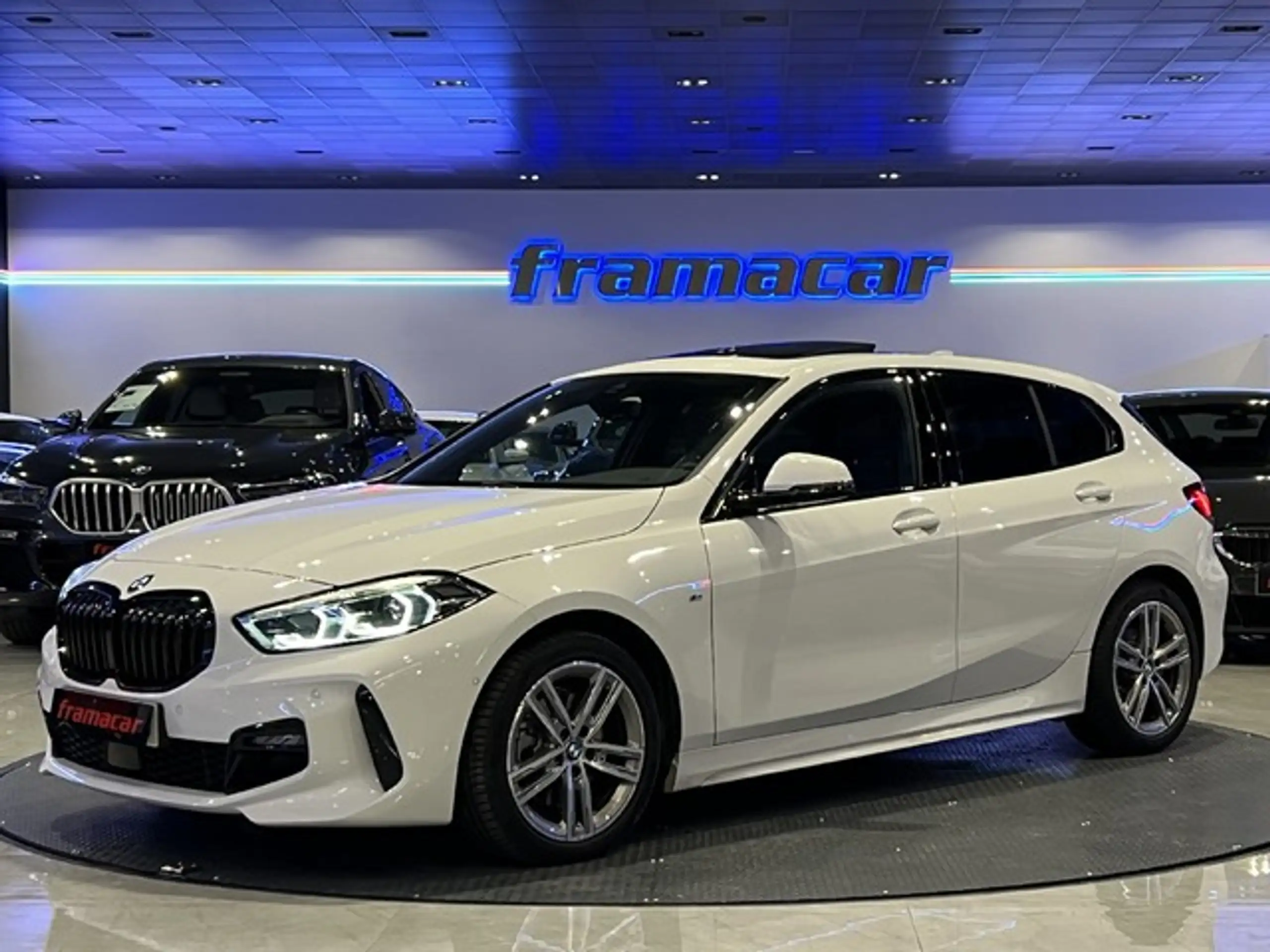 BMW 118 2023