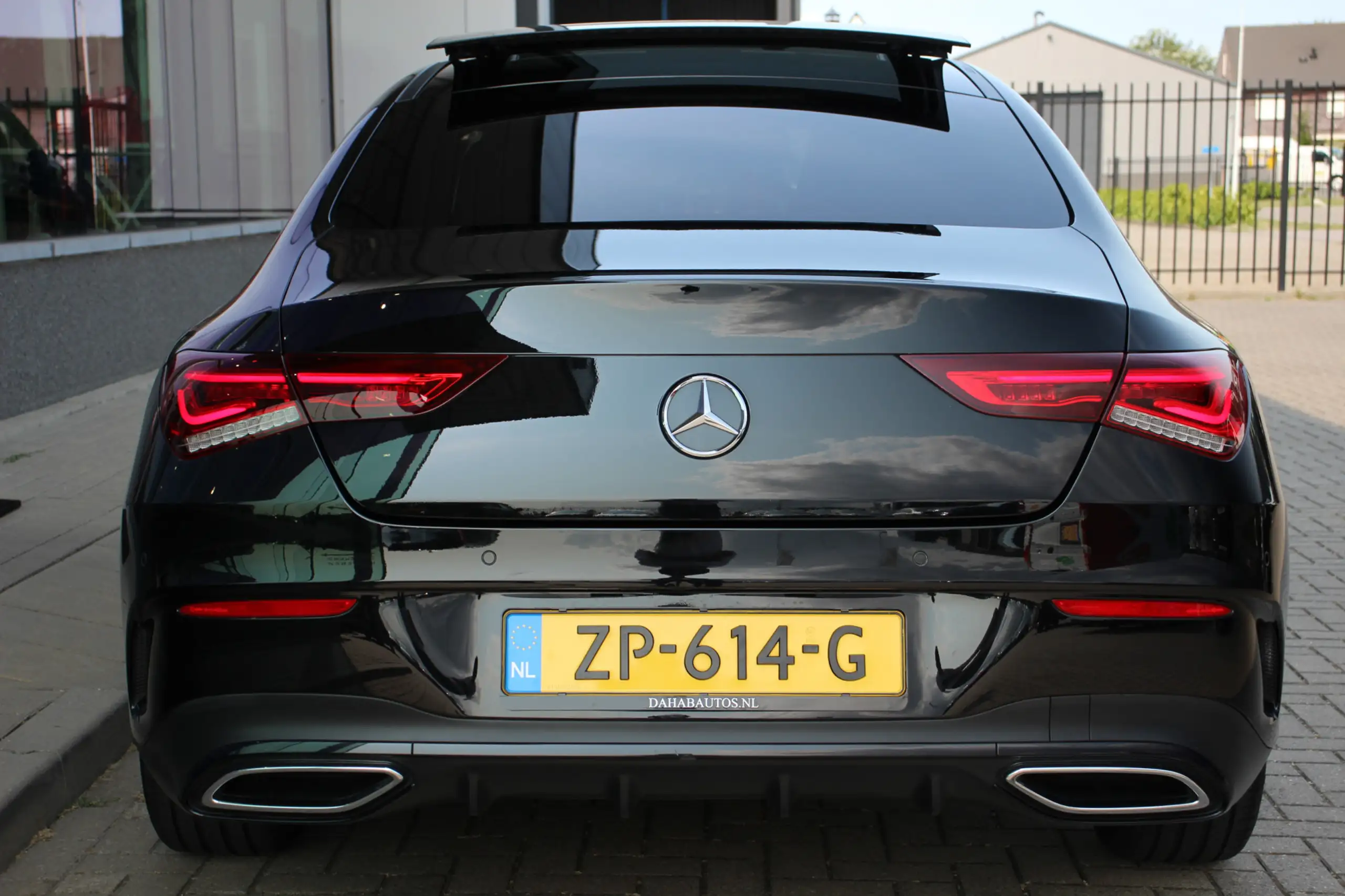 Mercedes-Benz - CLA 200