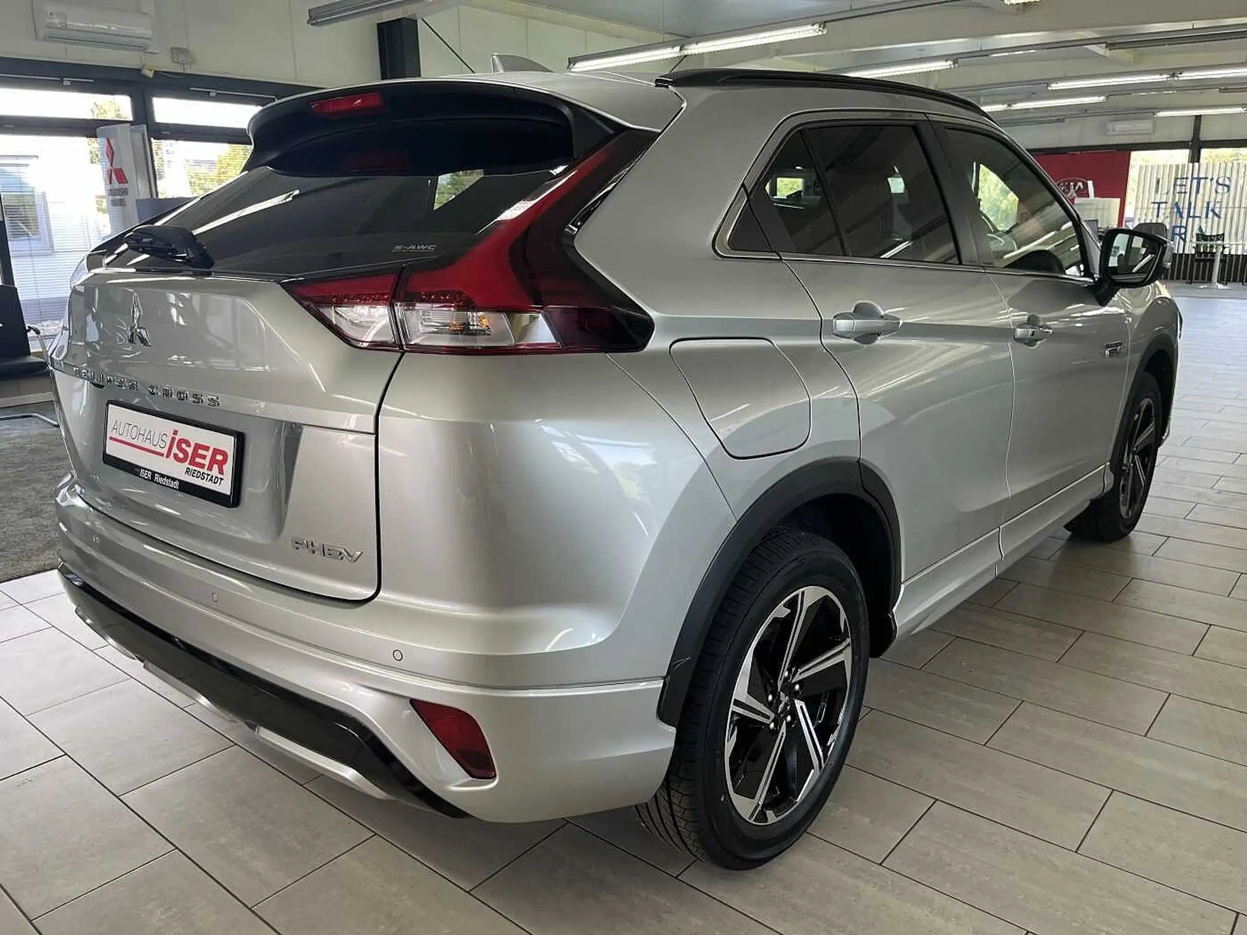 Mitsubishi - Eclipse Cross